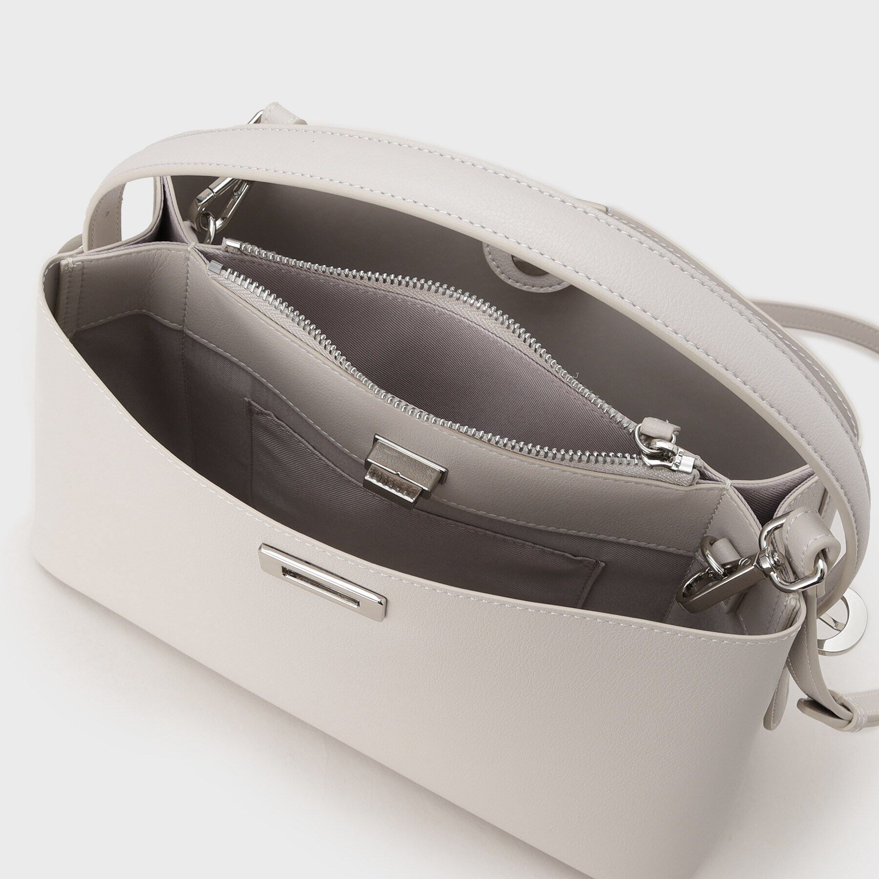 UNTITLED「【セレモニーにもおすすめ】エアリータペーズショルダー」|ショルダー・メッセンジャー|