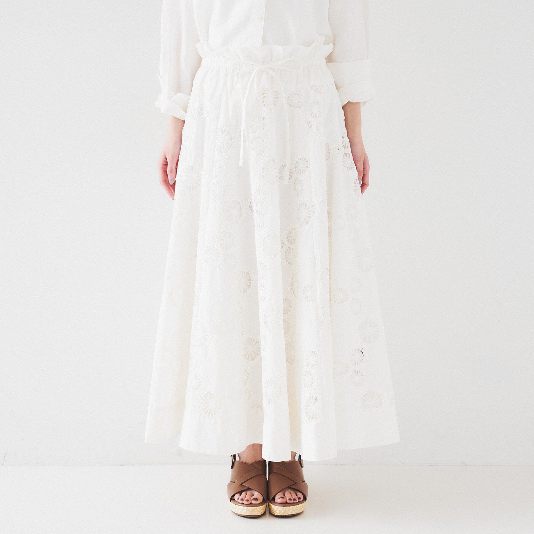 UNTITLED「【トレンド／刺繍レース】サークルモチーフ コットンスカート」|スカート|