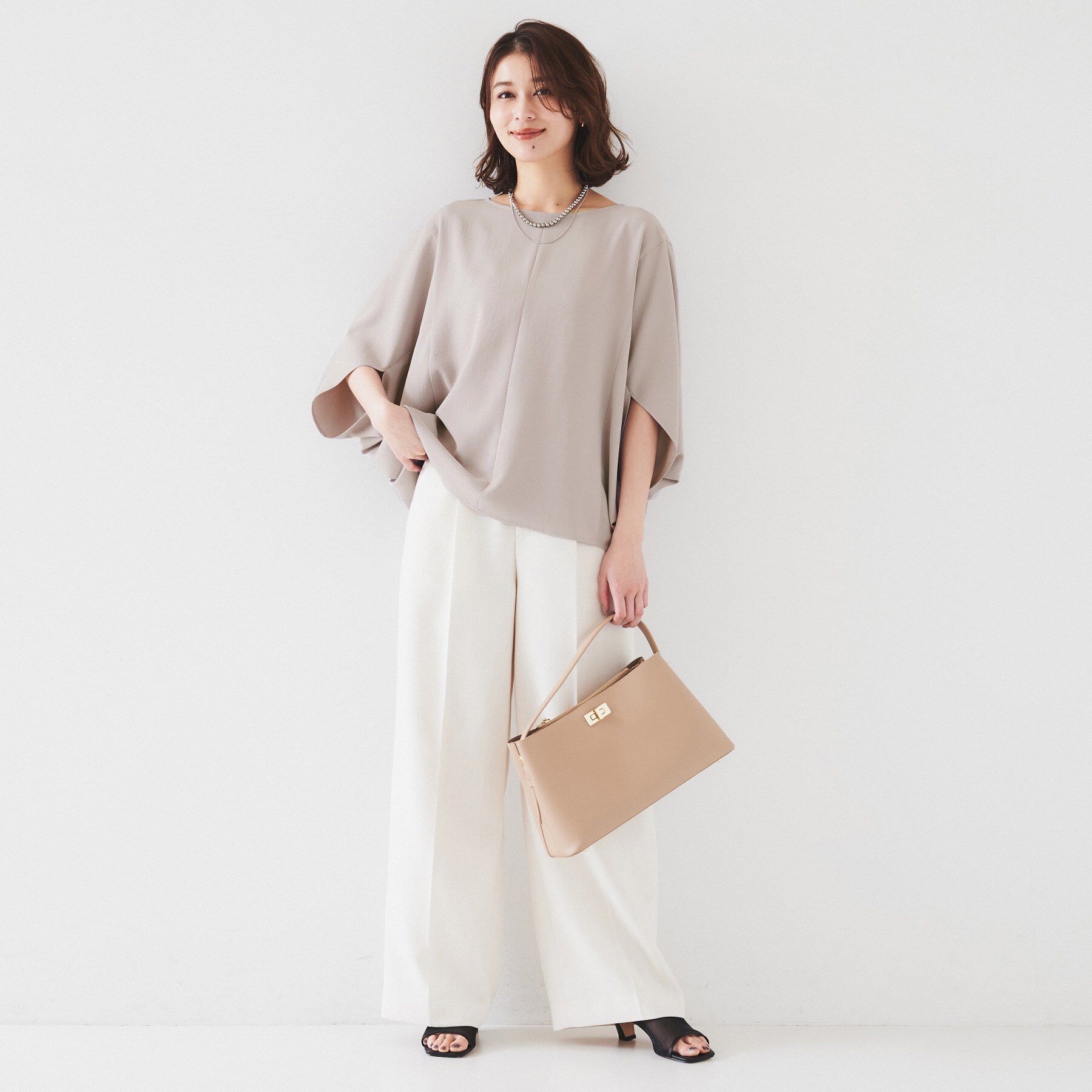 UNTITLED「【セットアップ可/接触冷感/イージーケア/体型カバー】リラクミスト モモンガブラウス」|シャツ・ブラウス|