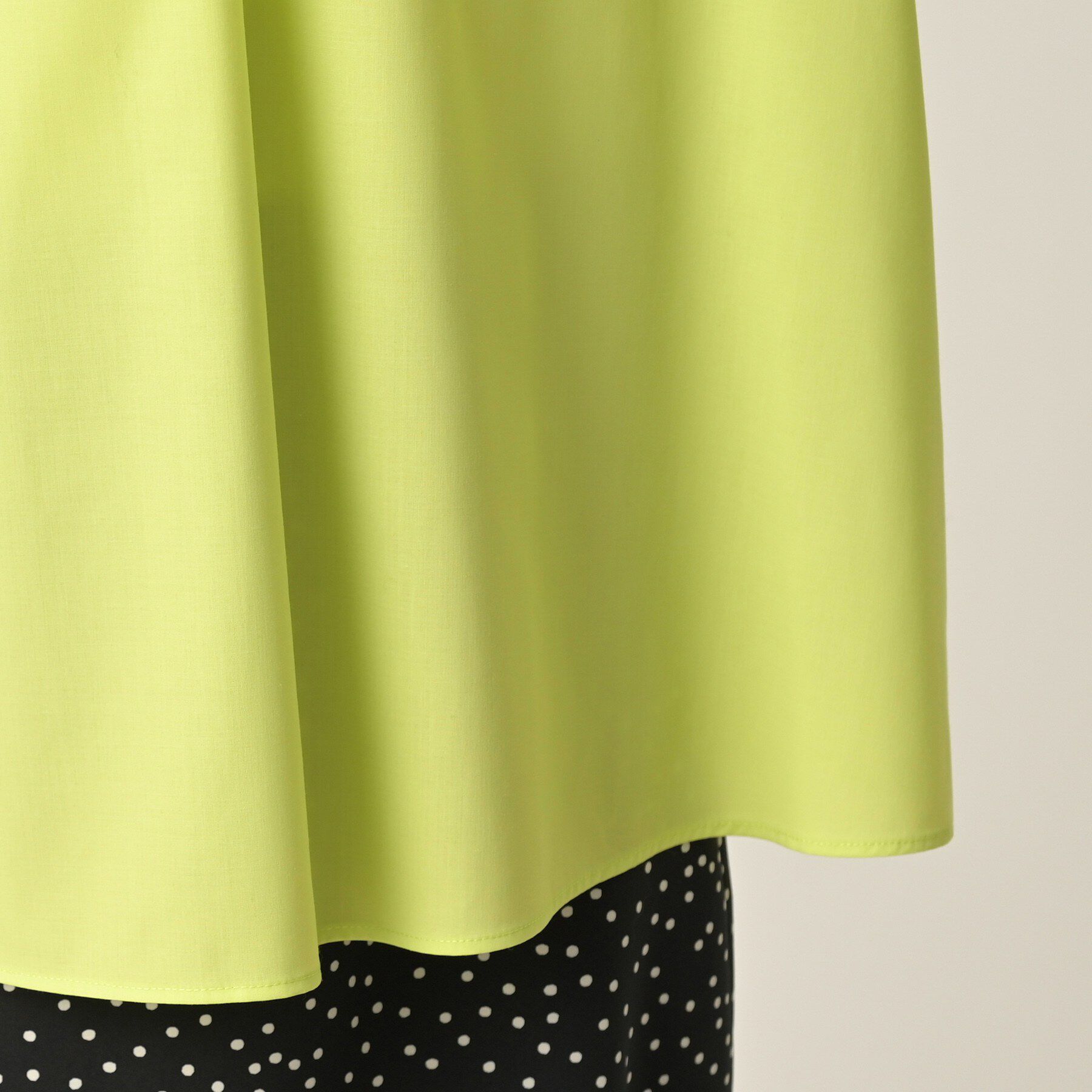 UNTITLED「【洗える/オンオフ使える】タイプライタースタンドネックブラウス」|シャツ・ブラウス|