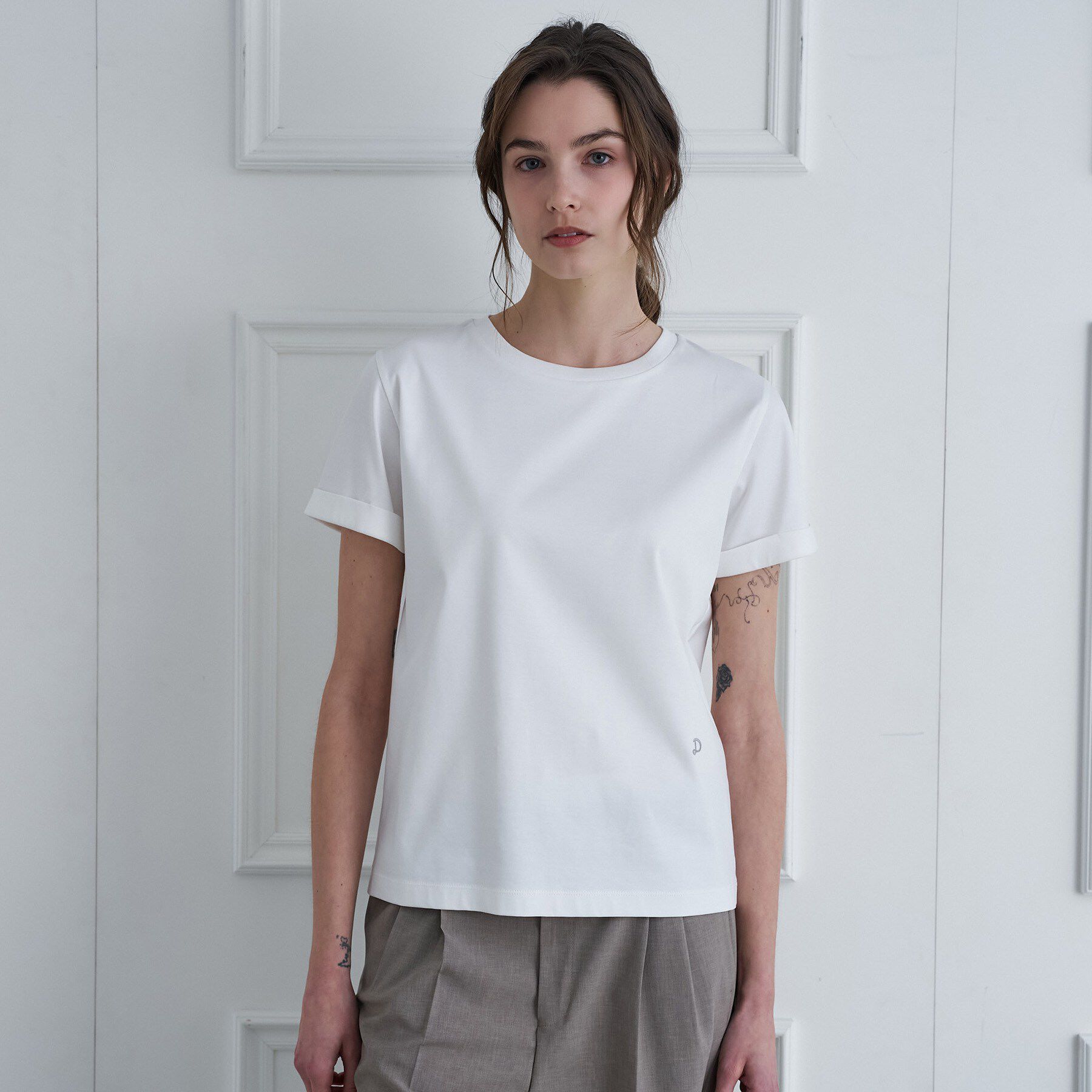 DRESSTERIOR「【接触冷感／抗菌防臭／消臭】アイスクリアコットン ターンナップT」|Tシャツ・カットソー|ホワイト(001)