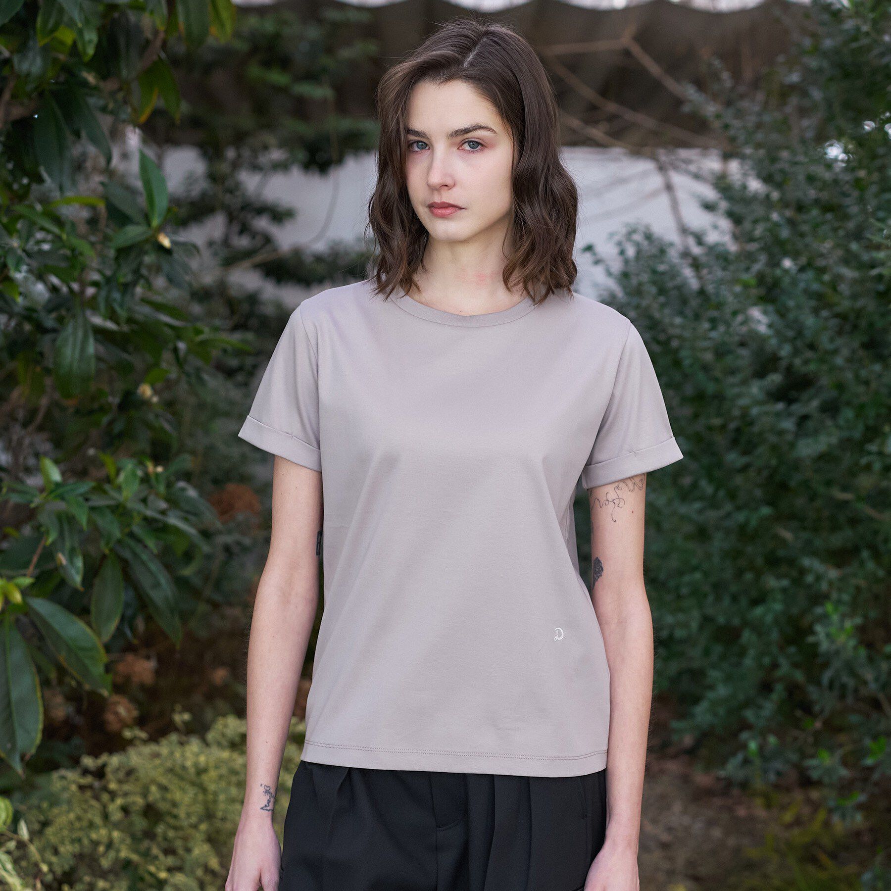 DRESSTERIOR「【接触冷感／抗菌防臭／消臭】アイスクリアコットン ターンナップT」|Tシャツ・カットソー|ベージュ(052)