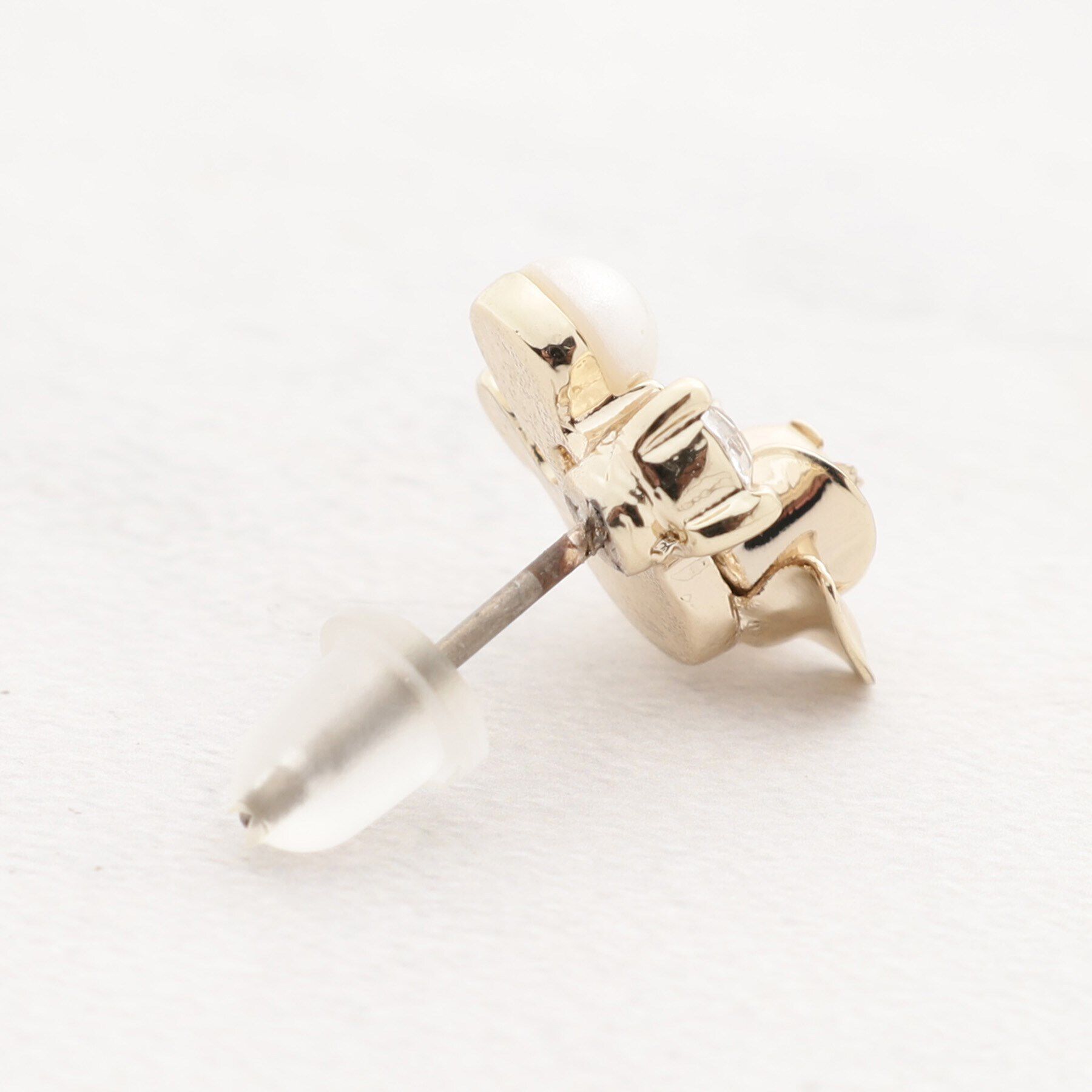 grove「フェイクパールメタルローズピアス」|ピアス|