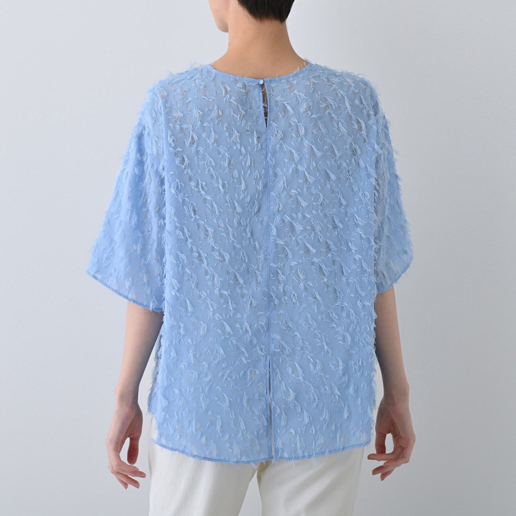 INDIVI「【トレンド／ヘアリー】フリンジカットジャカードTブラウス」|シャツ・ブラウス|