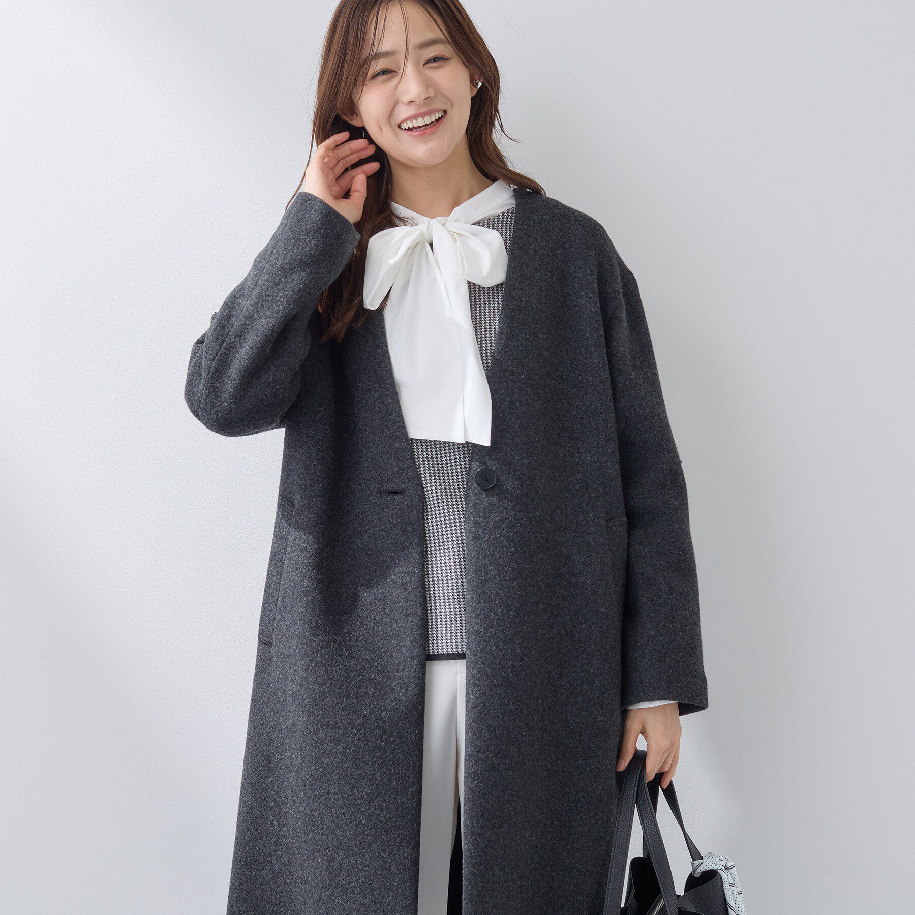 INDIVI「【軽量／ウール混】ライトフォルム ロングコート」|ノーカラーコート|