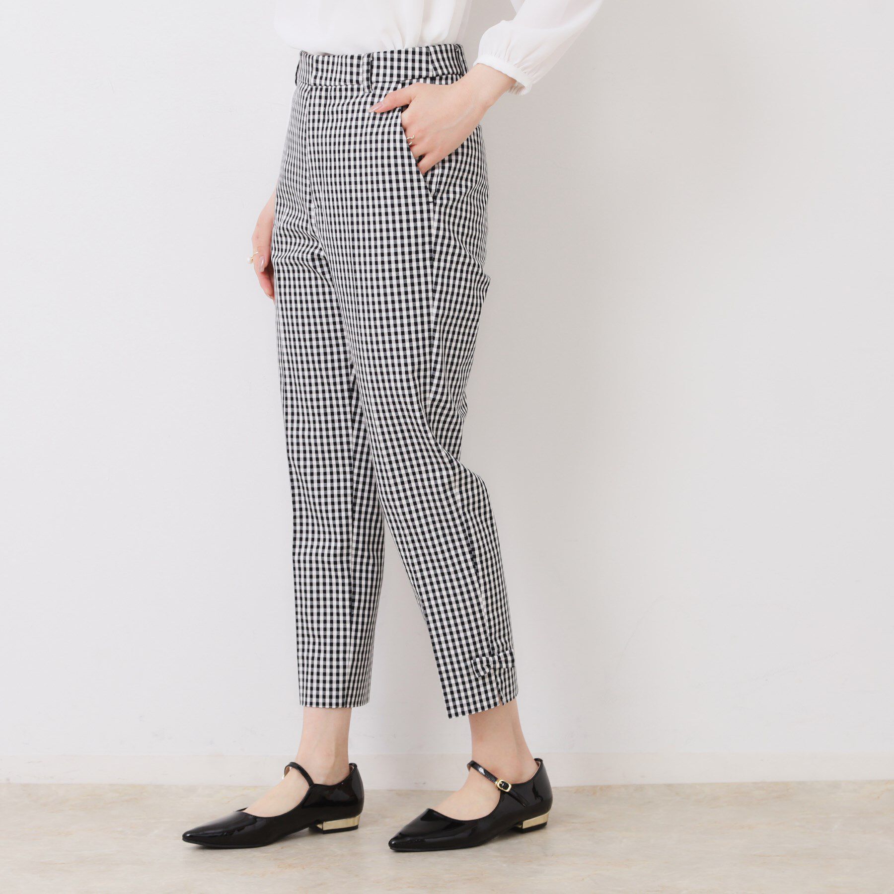 Couture broach「【スッキリ見え・美脚・通勤】リボンポイントサテストパンツ」|その他|