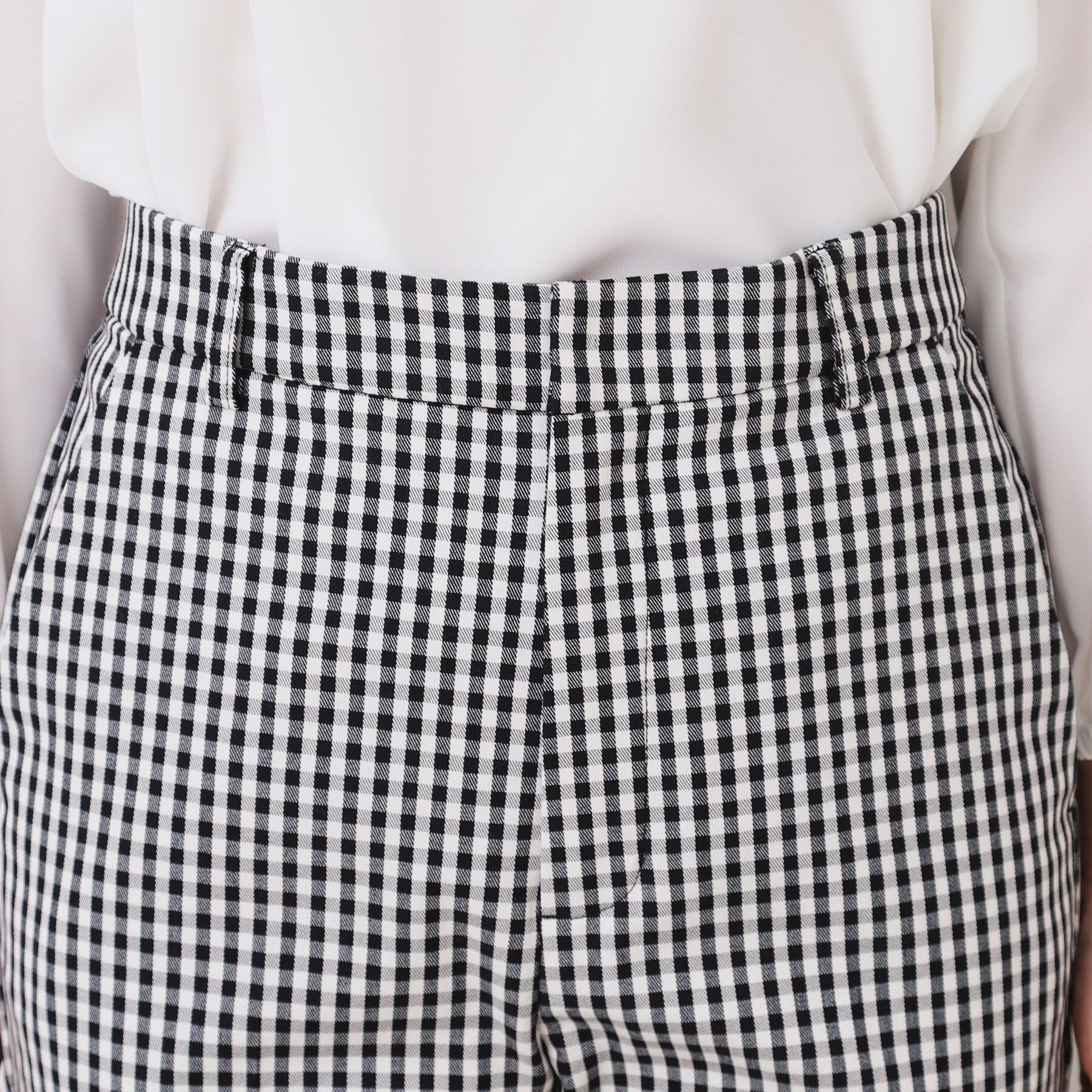 Couture broach「【スッキリ見え・美脚・通勤】リボンポイントサテストパンツ」|その他|