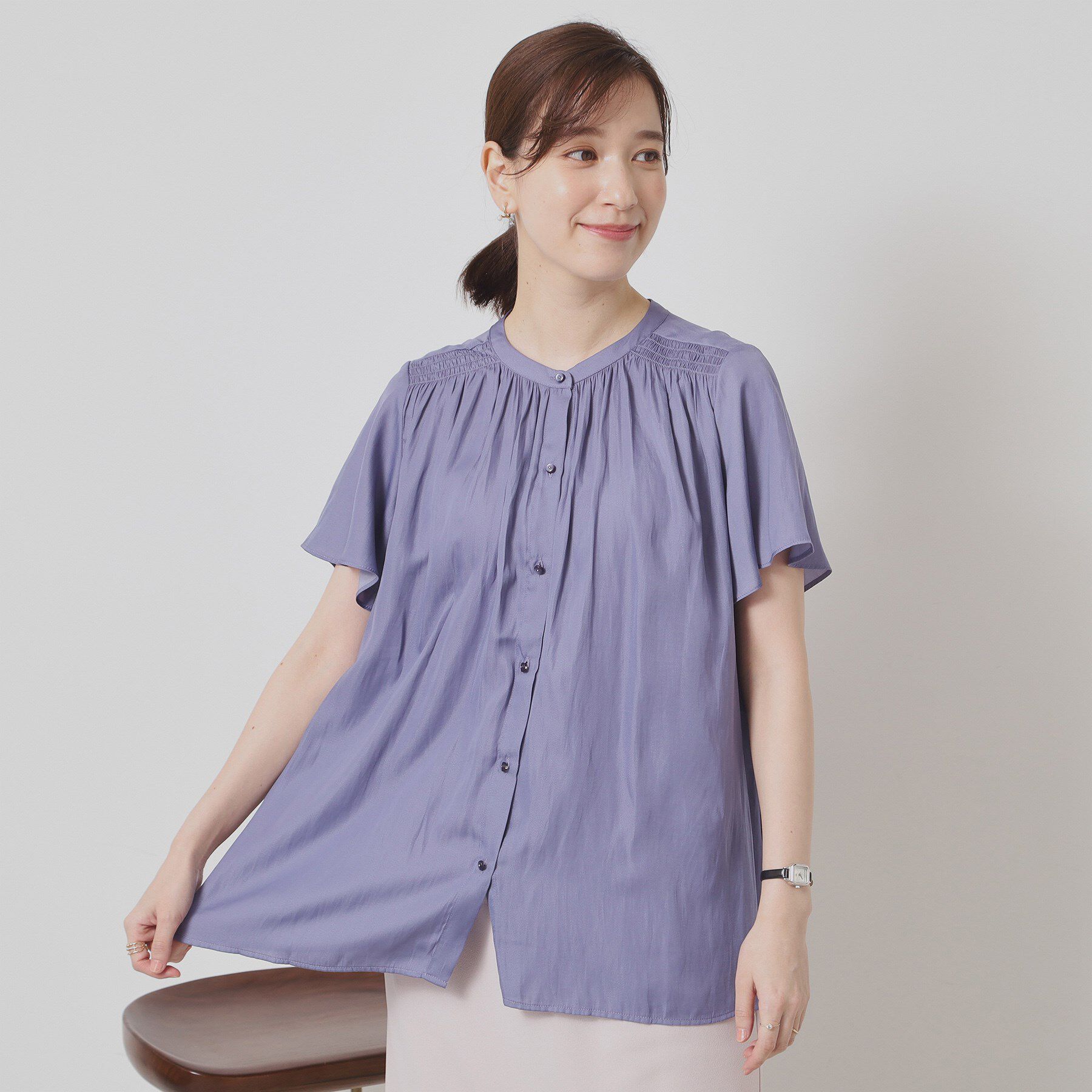 ITS&rsquo;DEMO「【手洗い可】サテンフレア袖ブラウス」|シャツ・ブラウス|