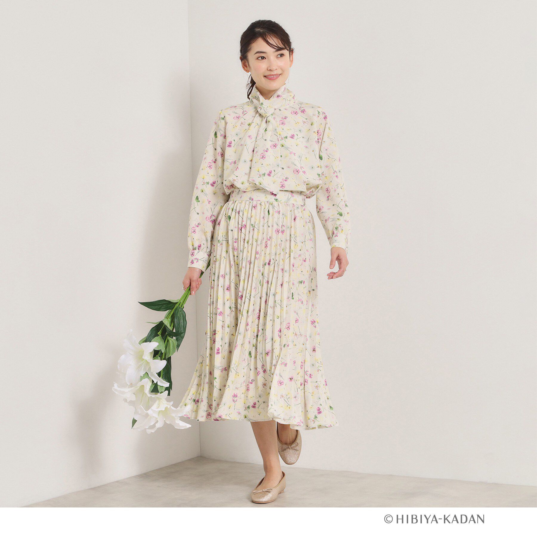 ITS&rsquo;DEMO「【ITS&rsquo;DEMO &times; HIBIYA－KADAN】楊柳ボウタイブラウス」|シャツ・ブラウス|