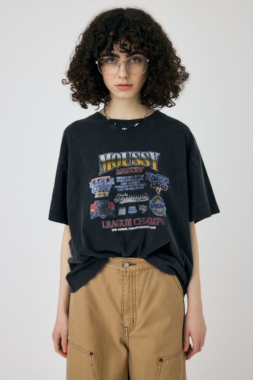 MOUSSY「MOUSSY LEAGUE CHAMPS 25 Tシャツ」|Tシャツ・カットソー|L/BLK1