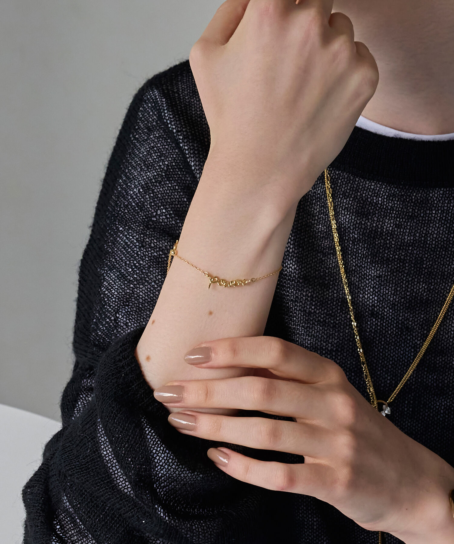 Phoebe「ラッキーレターブレスレット(パワー)」|ブレスレット・バングル|ゴールド