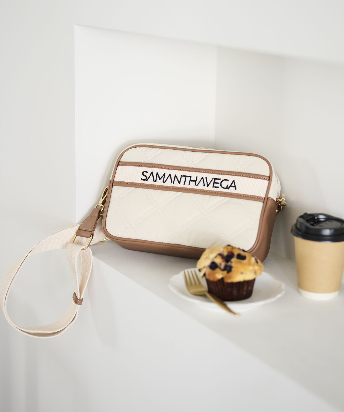 Samantha Vega「ロゴテープキルティングショルダーバッグ」|ショルダー・メッセンジャー|ホワイト