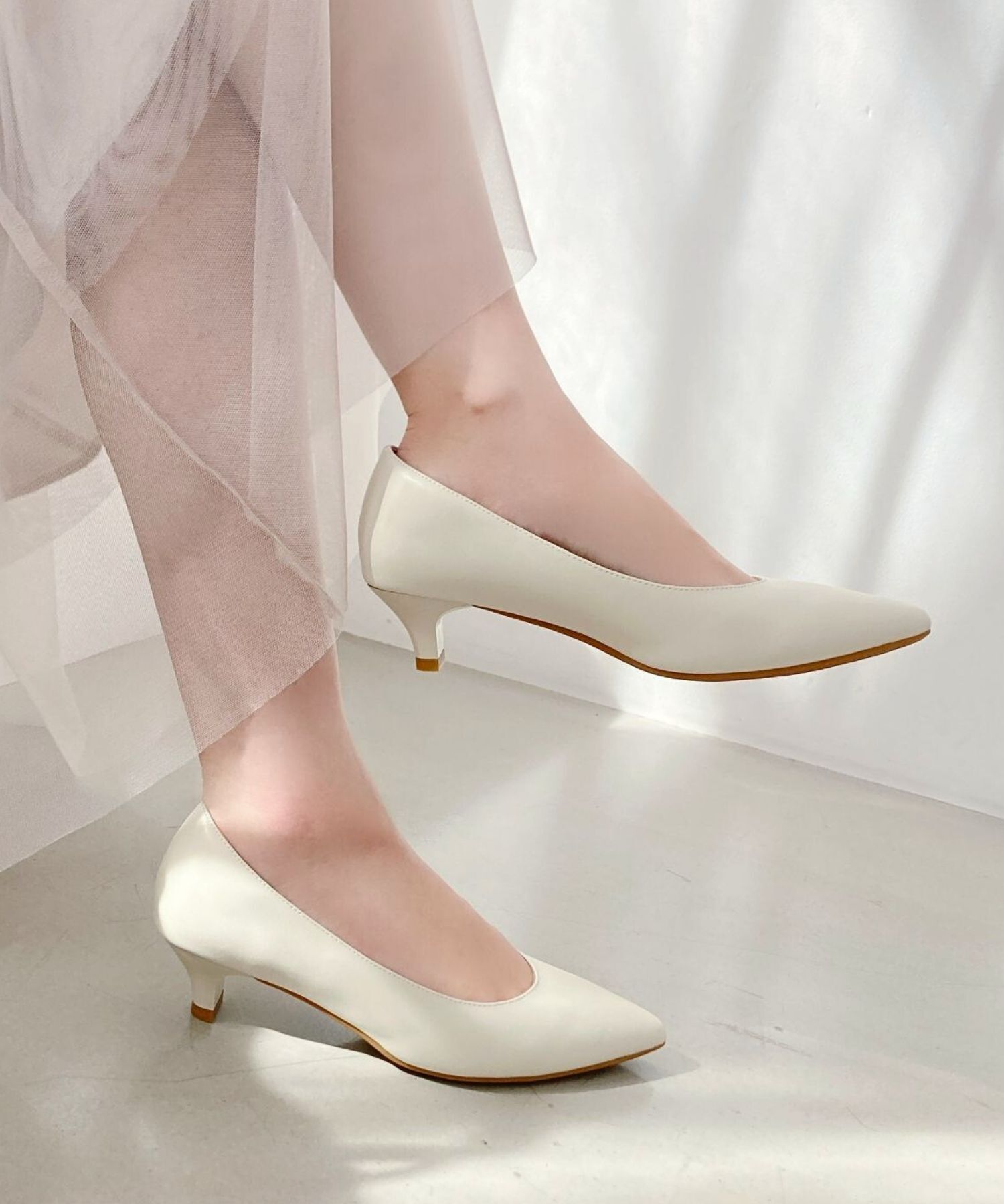 ORiental TRaffic「【跳べるパンプス/シリーズ累計１５０万足突破】ポインテッドトゥ4cmヒール/R-3217 パンプス クッション」|パンプス|WHITE