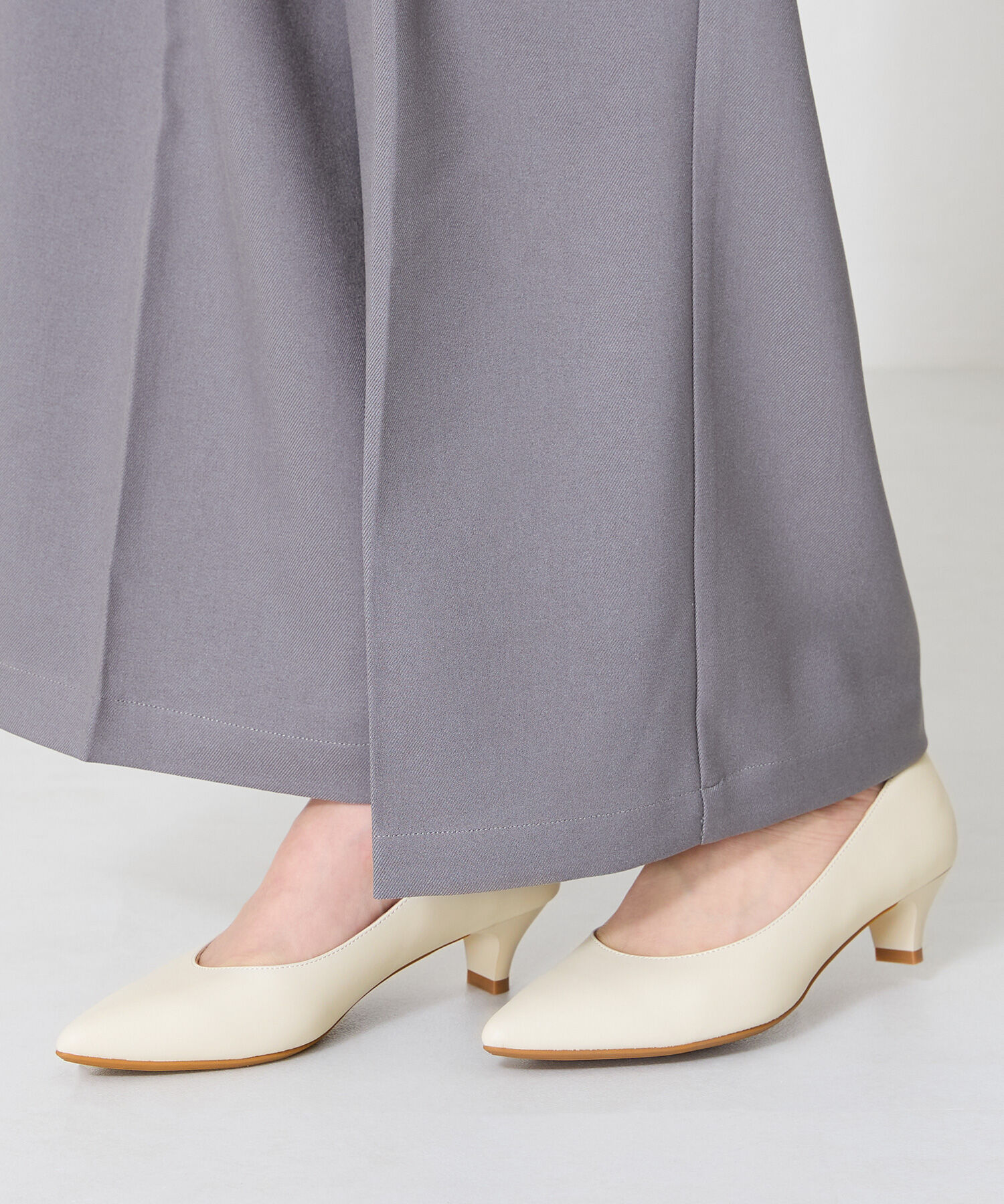 ORiental TRaffic「【跳べるパンプス/シリーズ累計１５０万足突破】ポインテッドトゥ4cmヒール/R-3217 パンプス クッション」|パンプス|