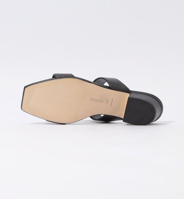 TOMORROWLAND GOODS「Aeyde KEMI スクエアトゥサンダル」|サンダル|