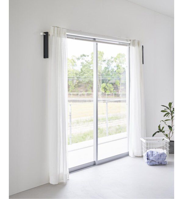 journal standard Furniture「《WEB限定》【tower/タワー】ウォール折り畳み物干し竿ホルダー2個組」|トイレタリー・ランドリーグッズ|