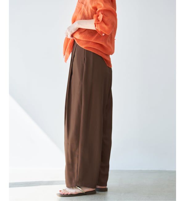 IENA「《洗濯機洗い可》UVカット/接触冷感 ツイルコクーンスラックス」|スラックス|