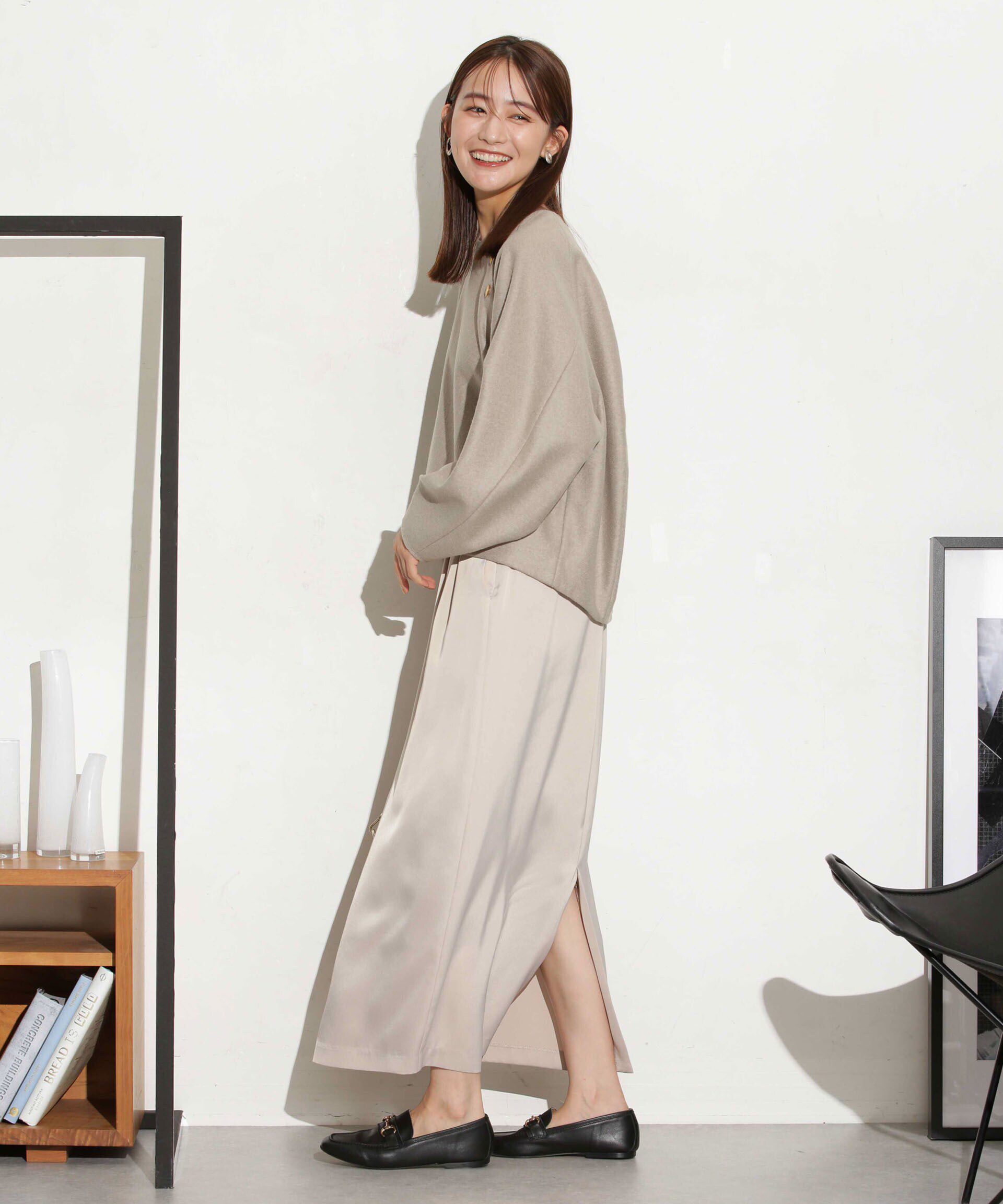 nano･universe「マットサテンIラインスカート」|スカート|