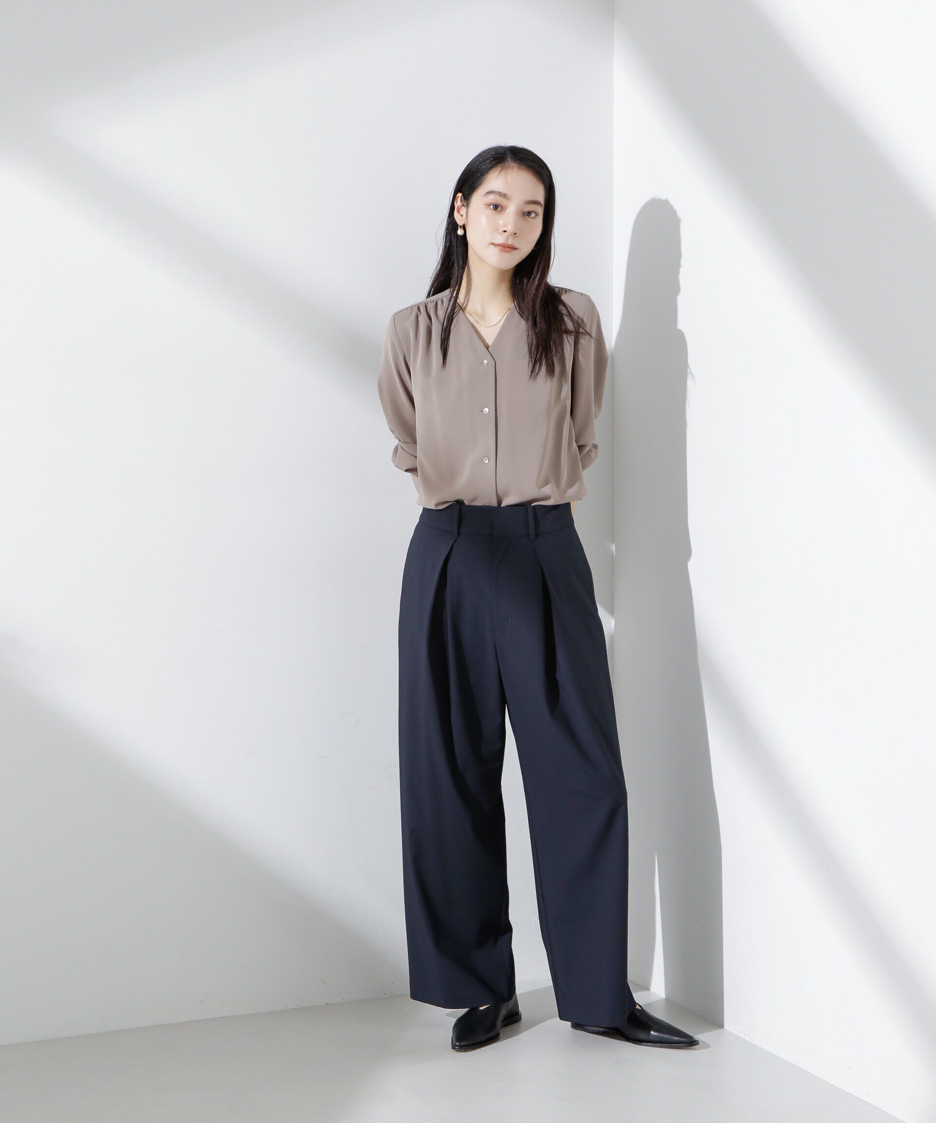 nano･universe「トロストレッチレイヤードタックワイドパンツ（セットアップ可）」|チノ|