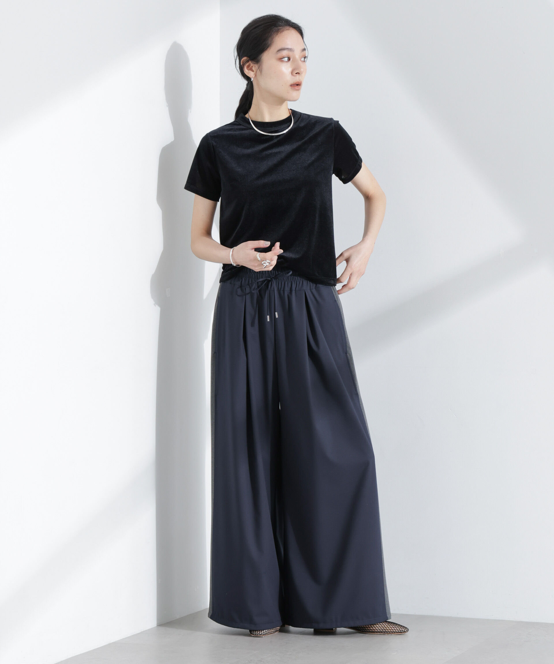 nano･universe「ラインイージーワイドパンツ」|チノ|