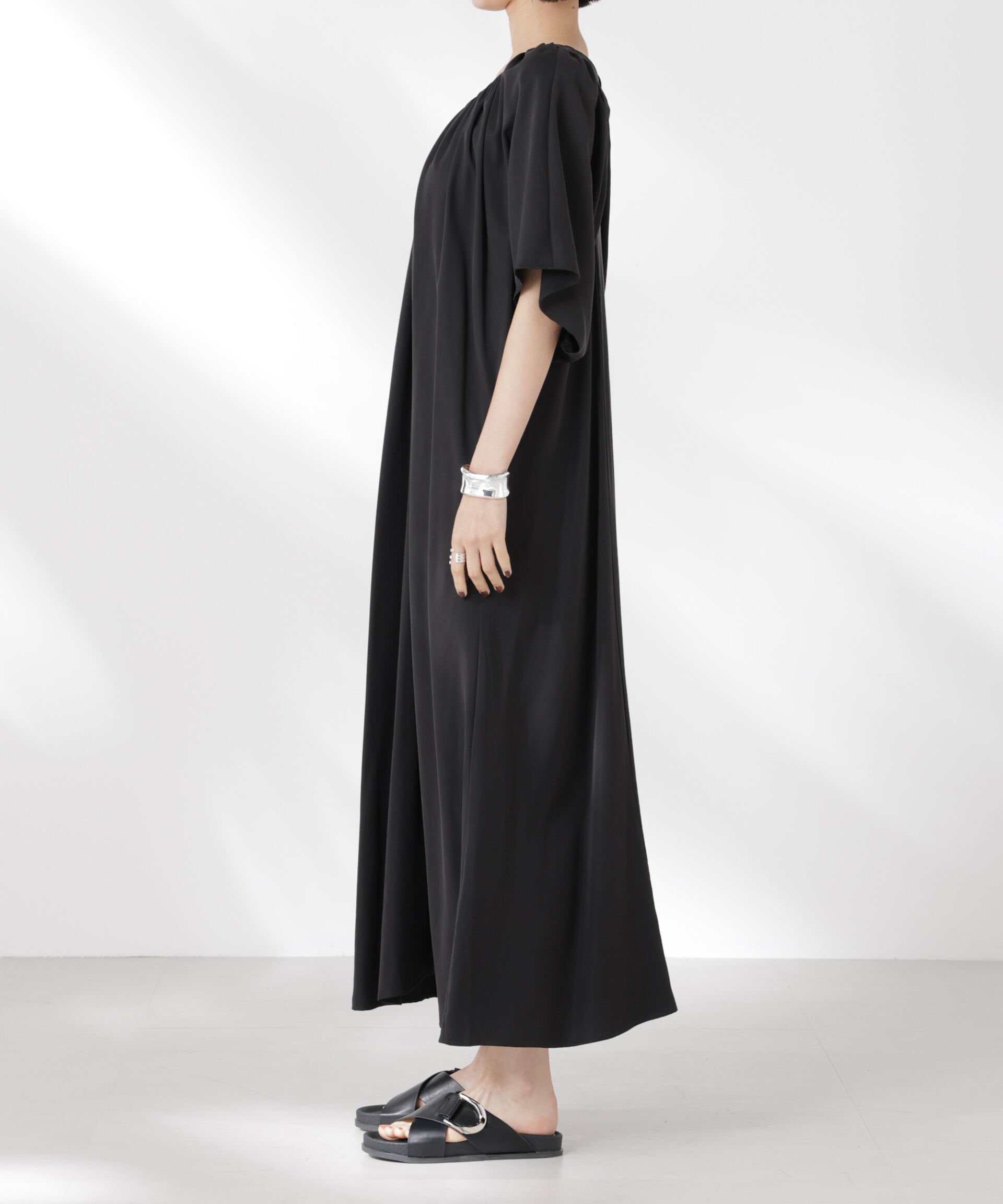 nano･universe「前後2wayボリュームギャザーワンピース」|ワンピース|