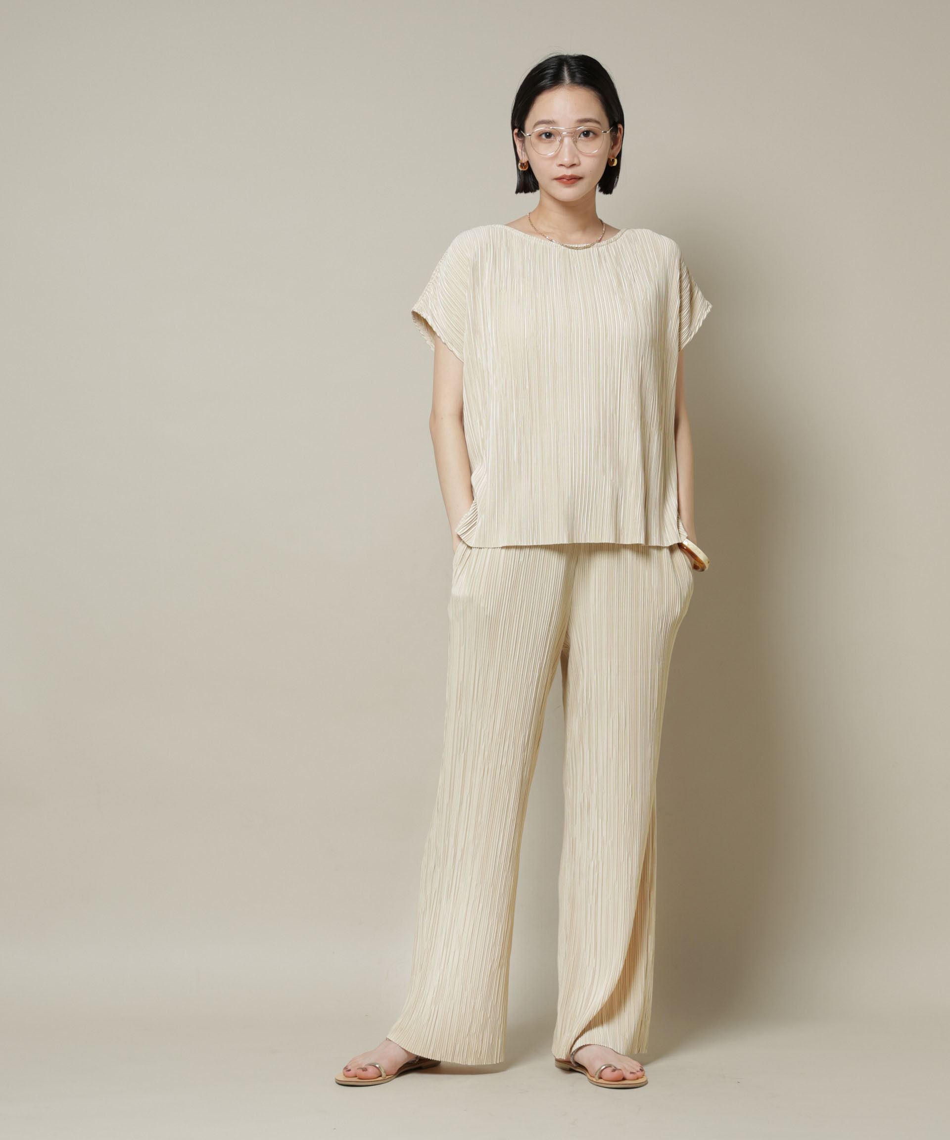 nano･universe「ランダムプリーツカットセミワイドパンツ(セットアップ可)」|チノ|