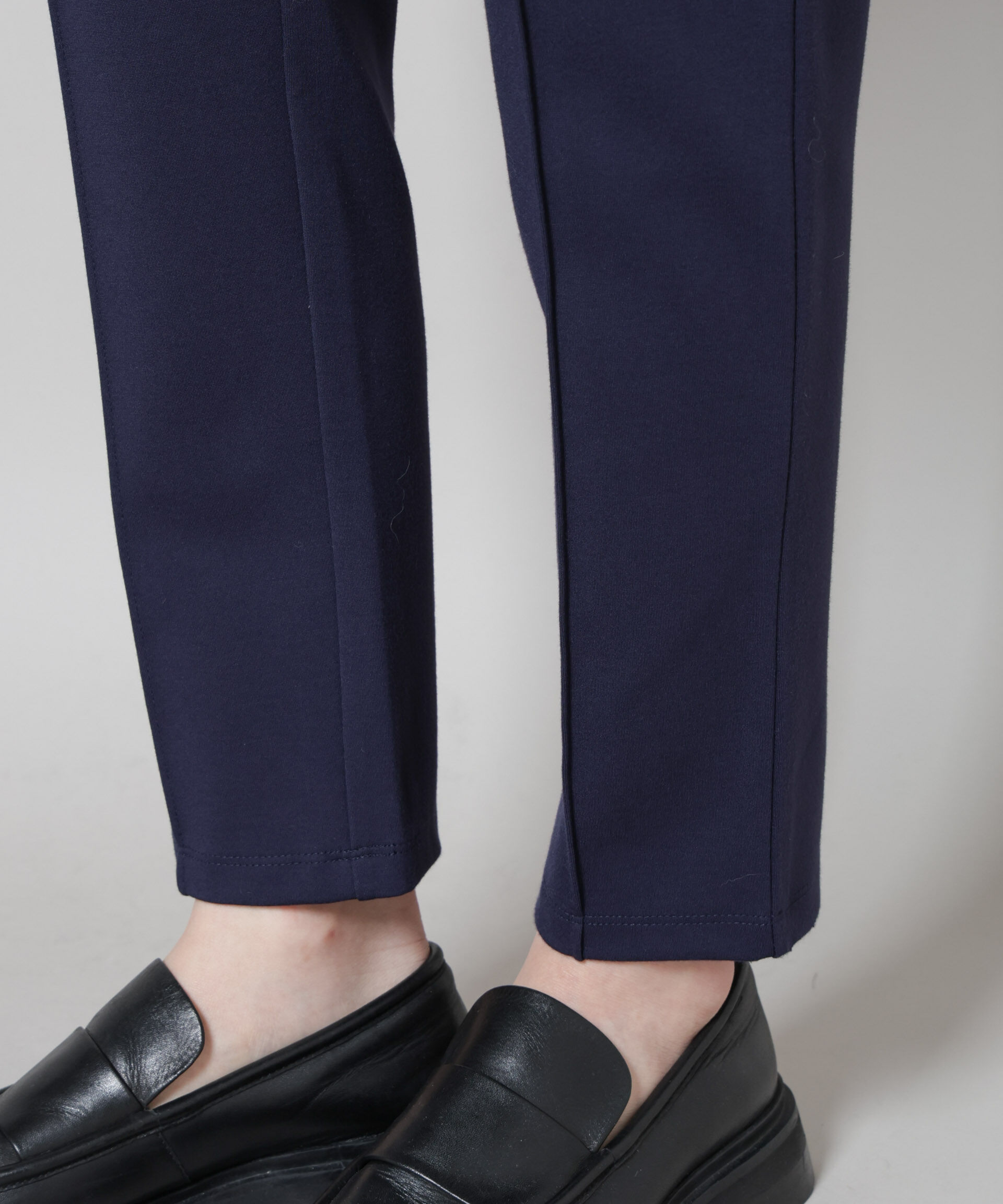 nano･universe「ピンタックポンチスリムパンツ」|チノ|