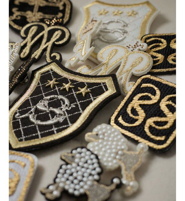 SALON adam et rope'「刺繍ワッペンブローチ＜ロゴ＞」|ブローチ・コサージュ|