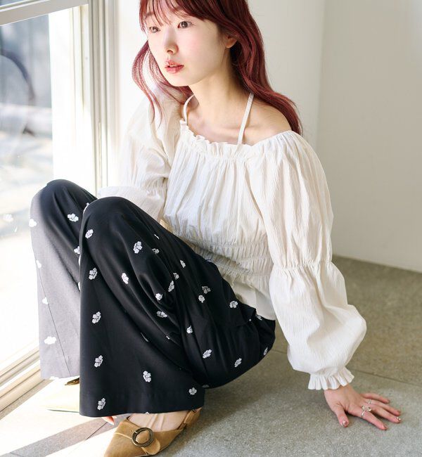  「【新色追加/2サイズ展開/低身長サイズ】フラワーステッチワイドパンツ」|チノ|