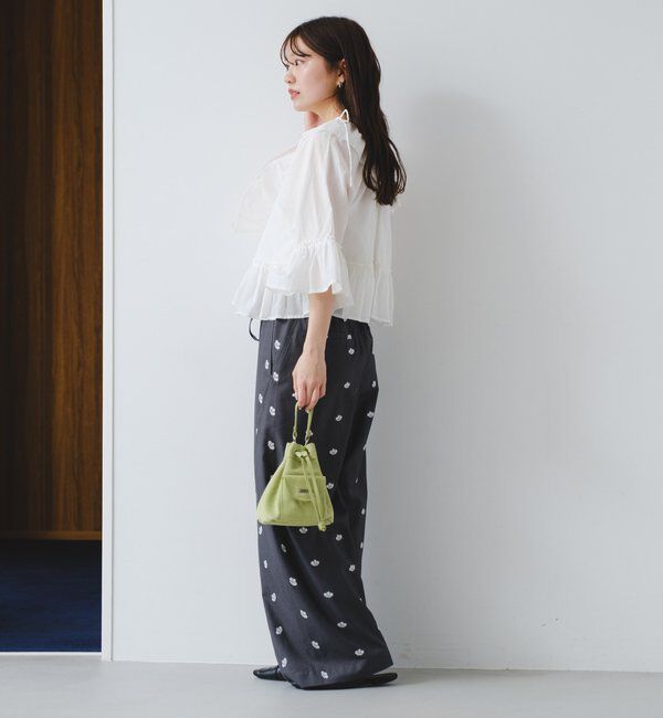  「【新色追加/2サイズ展開/低身長サイズ】フラワーステッチワイドパンツ」|チノ|