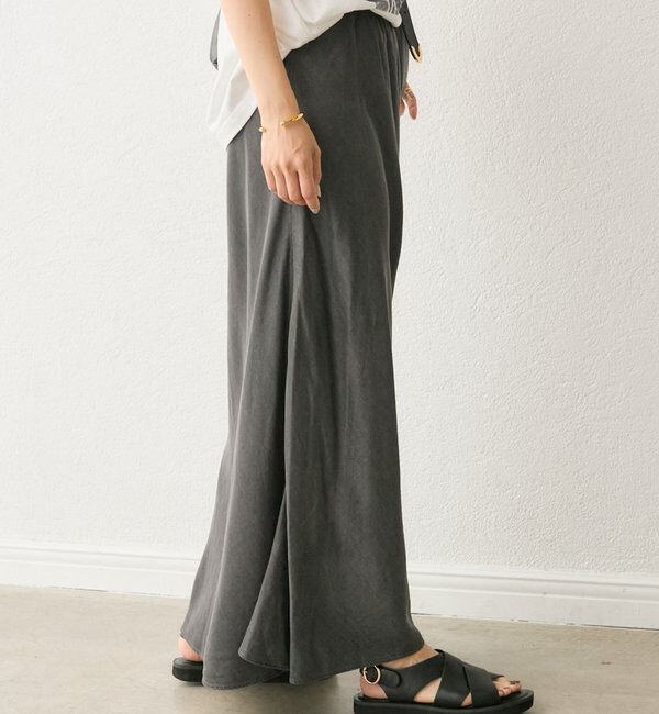  「【セットアップ可】ドレーピーデニムバイアススカート」|スカート|