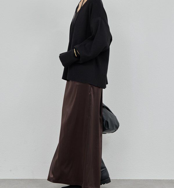  「【CHIKAコラボ】【着やせ&times;時短おしゃれ】タイ付き総針Vネックニット」|ニット・セーター|