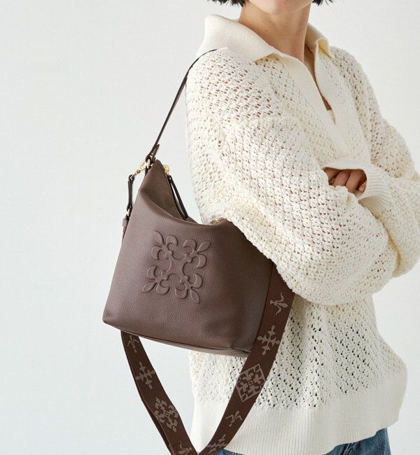  「《WEB限定》スタンダードミニショルダーバッグ <エンボスモノグラム>」|ショルダー・メッセンジャー|ダークブラウン