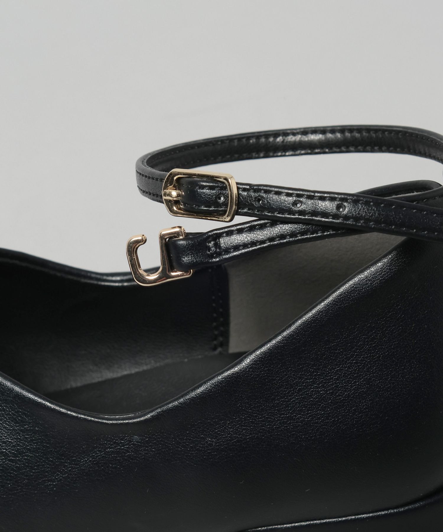 A part by 「スリットストラップシューズ」|パンプス|