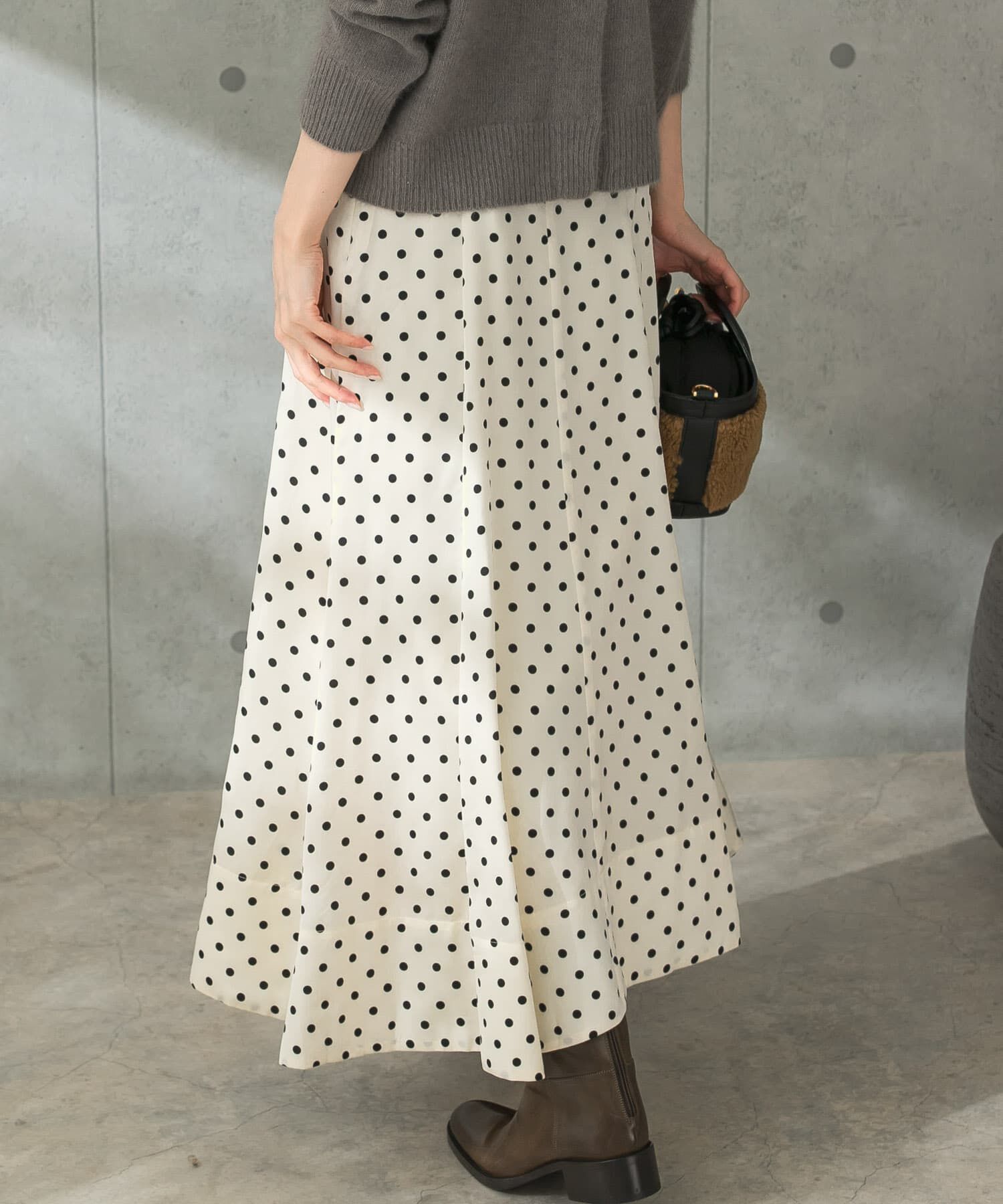 URBAN RESEARCH ROSSO「パネルラインサテンフレアスカート」|スカート|