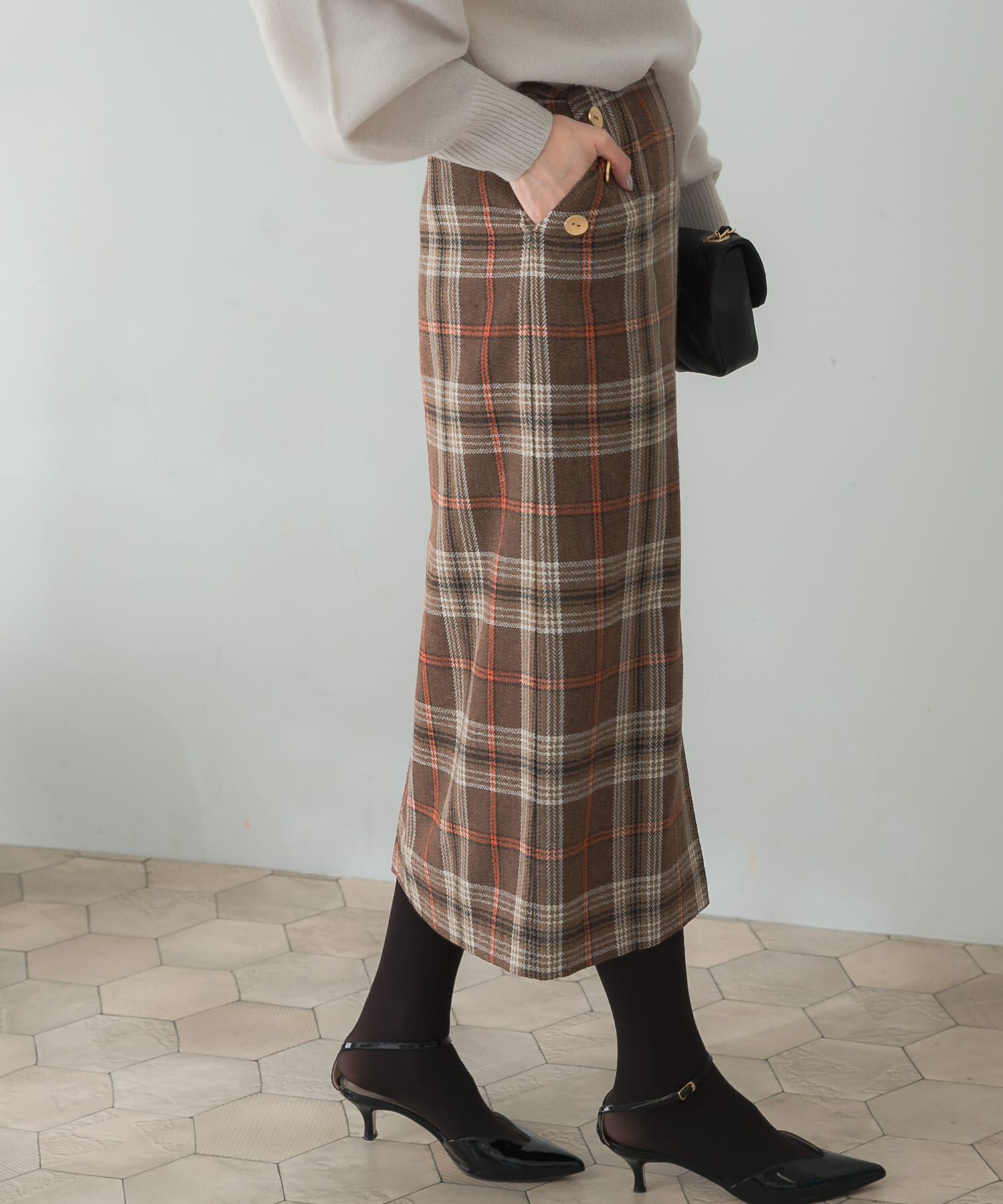 URBAN RESEARCH ROSSO「ボタンデザインタイトスリットスカート」|スカート|