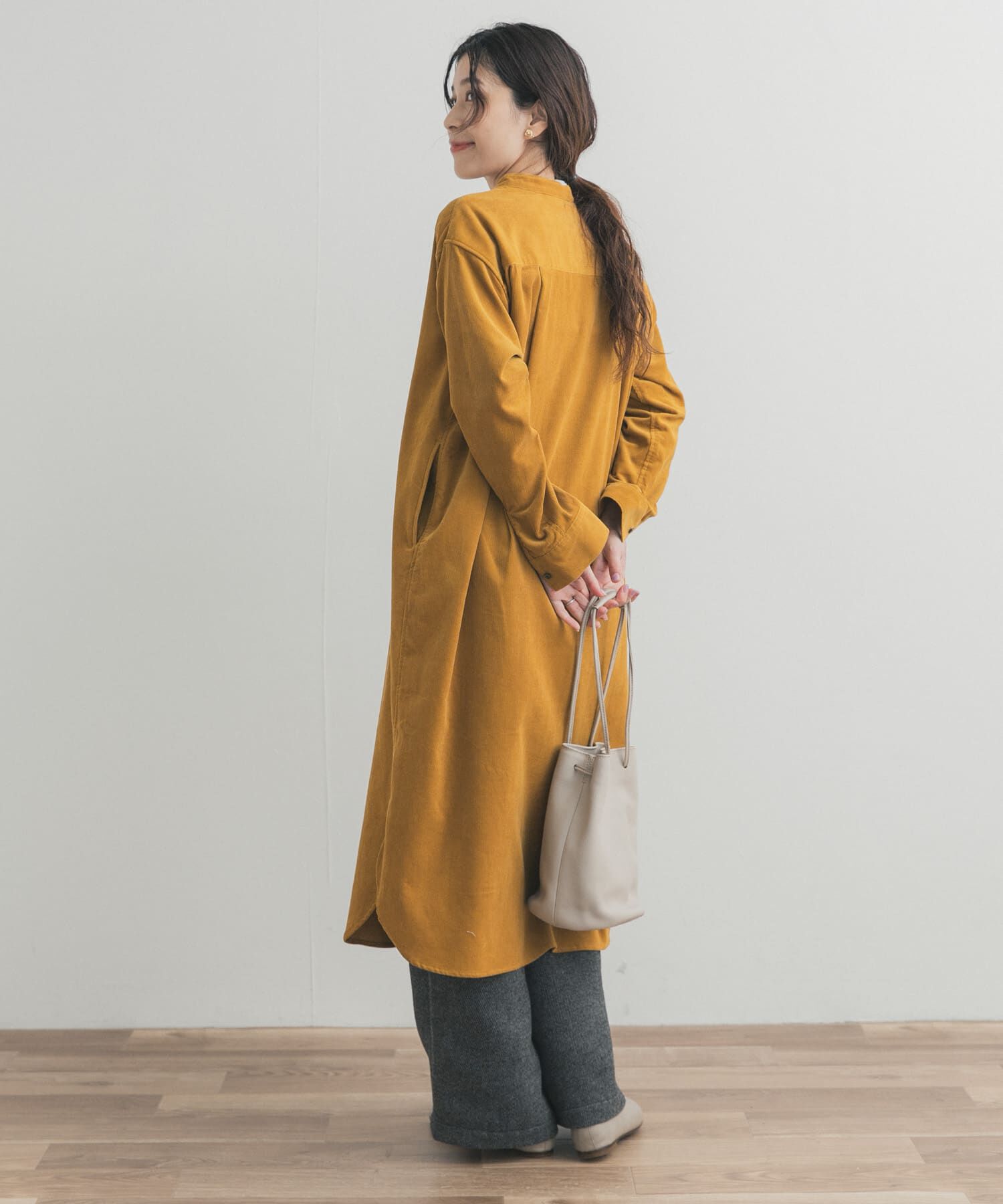 URBAN RESEARCH DOORS「『WEB/一部店舗限定カラー』『UR TECH』コーデュロイシャツワンピース」|ワンピース|