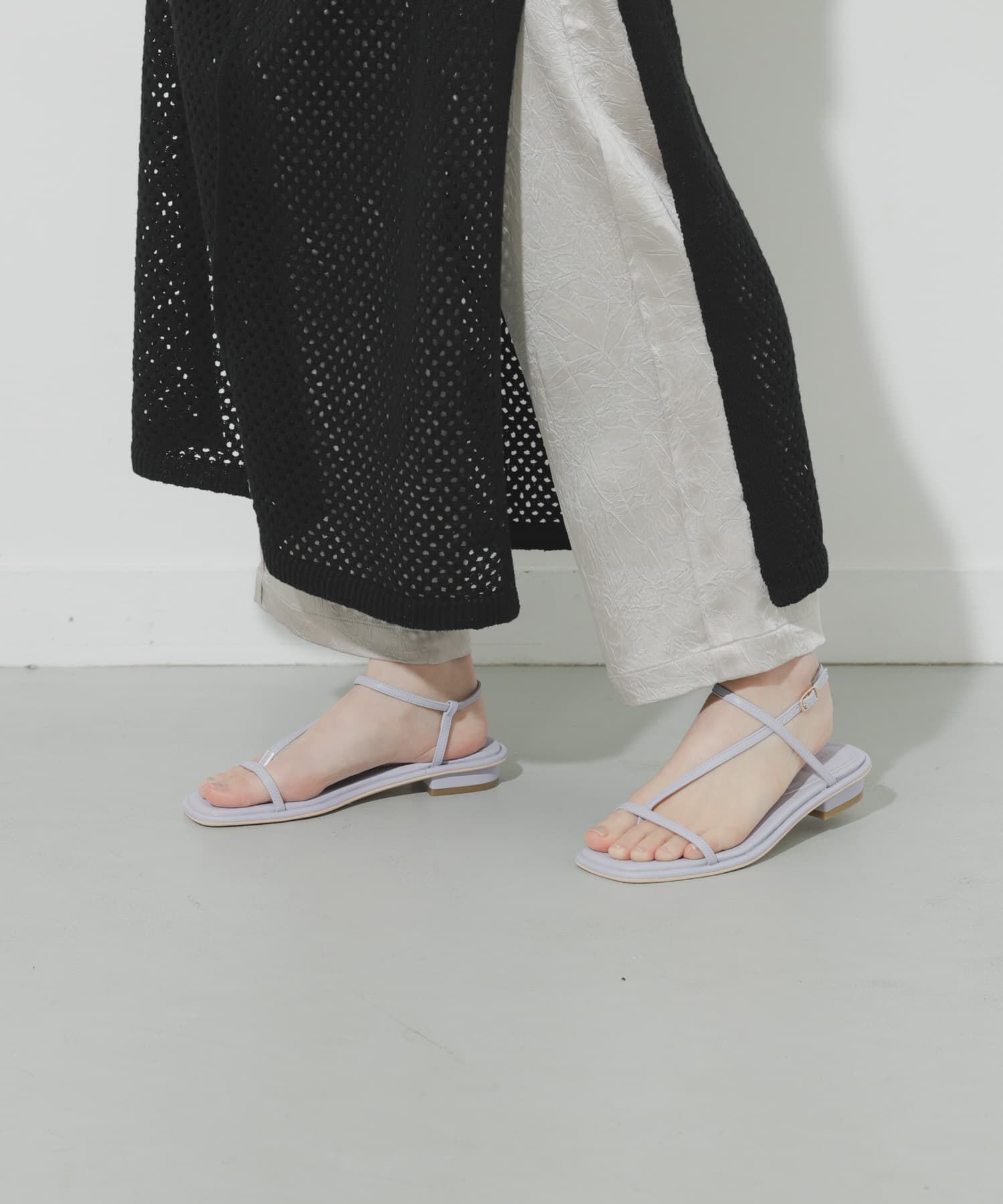 SENSE OF PLACE by URBAN RESEARCH「ナローストラップトングサンダル」|その他|パープル