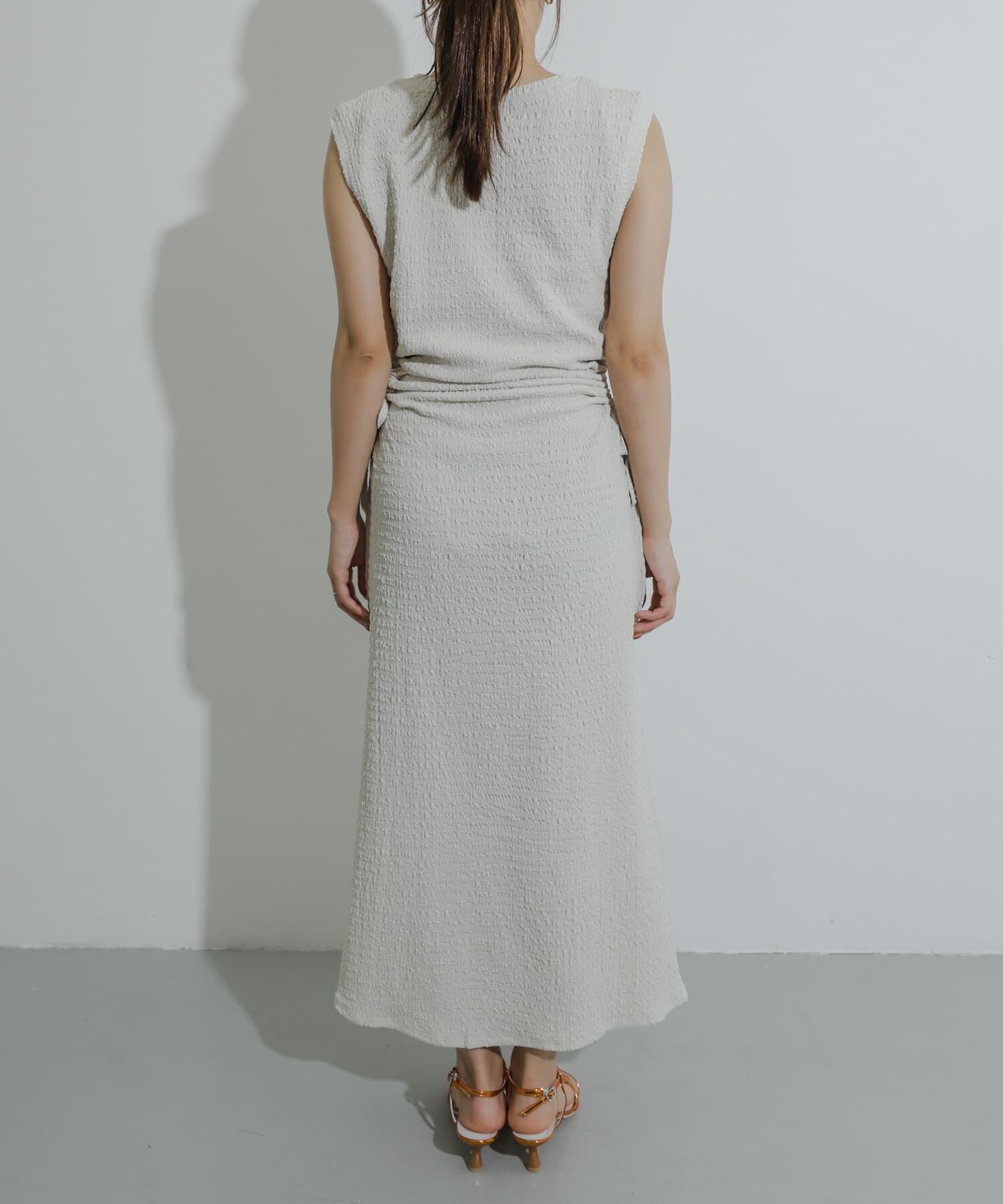 SENSE OF PLACE by URBAN RESEARCH「サイドホールジャガードカットワンピース」|ワンピース|