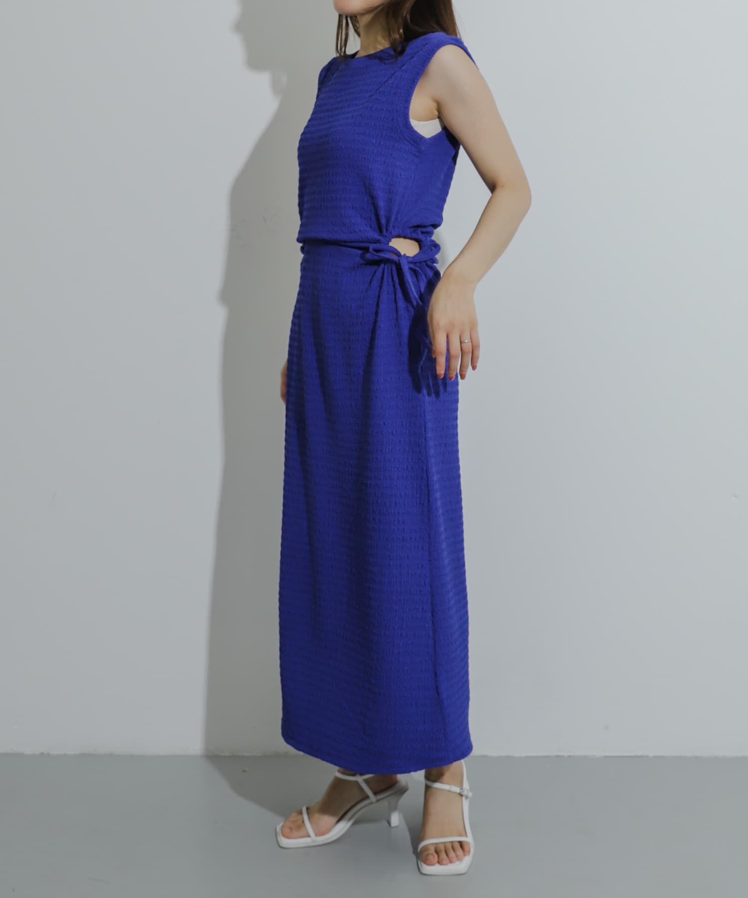 SENSE OF PLACE by URBAN RESEARCH「サイドホールジャガードカットワンピース」|ワンピース|