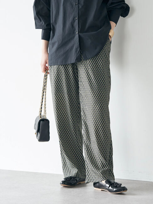 earth music&ecology「ジオメトリック柄サテンパンツ」|その他|カーキ