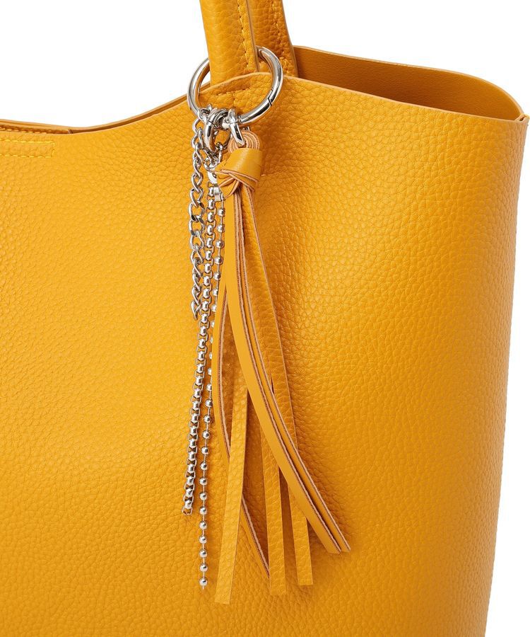 earth music&ecology「【軽量】チャーム付きトートバッグ」|トートバッグ|