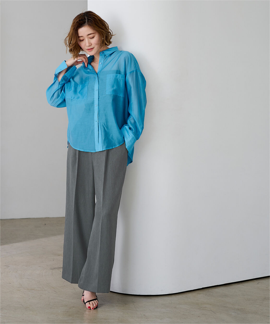 ur's「美シルエットワンタックワイドパンツ」|スラックス|