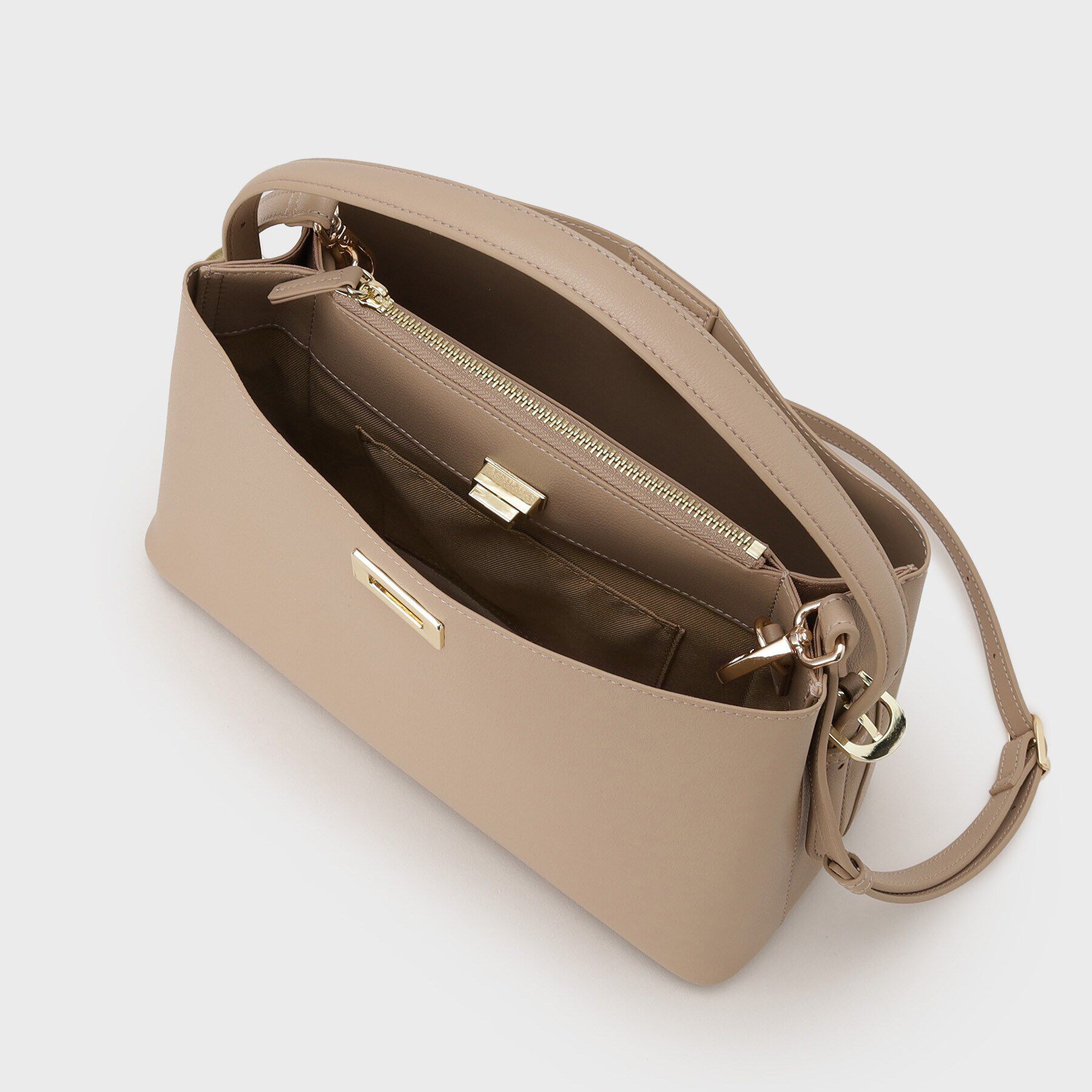 UNTITLED「【セレモニーにもおすすめ】エアリータペーズショルダー」|ショルダー・メッセンジャー|