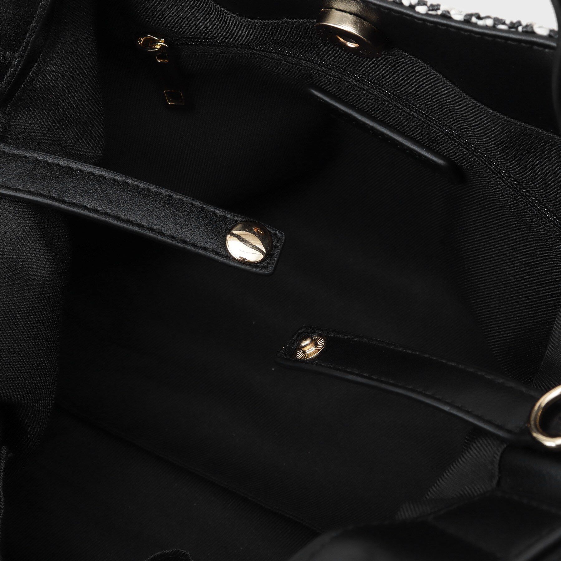 UNTITLED「【古畑星夏さん着用/新素材追加】ミニメッシュショルダー」|ショルダー・メッセンジャー|