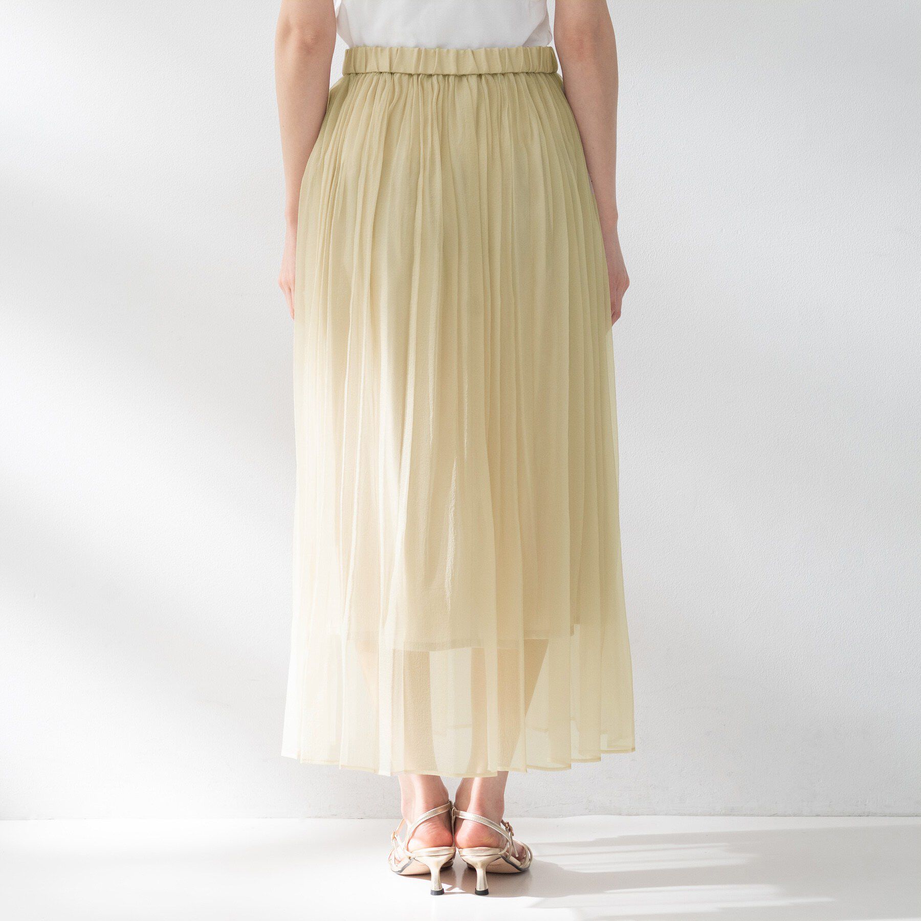 UNTITLED「【ウエストゴム/洗える/エレガント】エアリーシアープリーツスカート」|スカート|