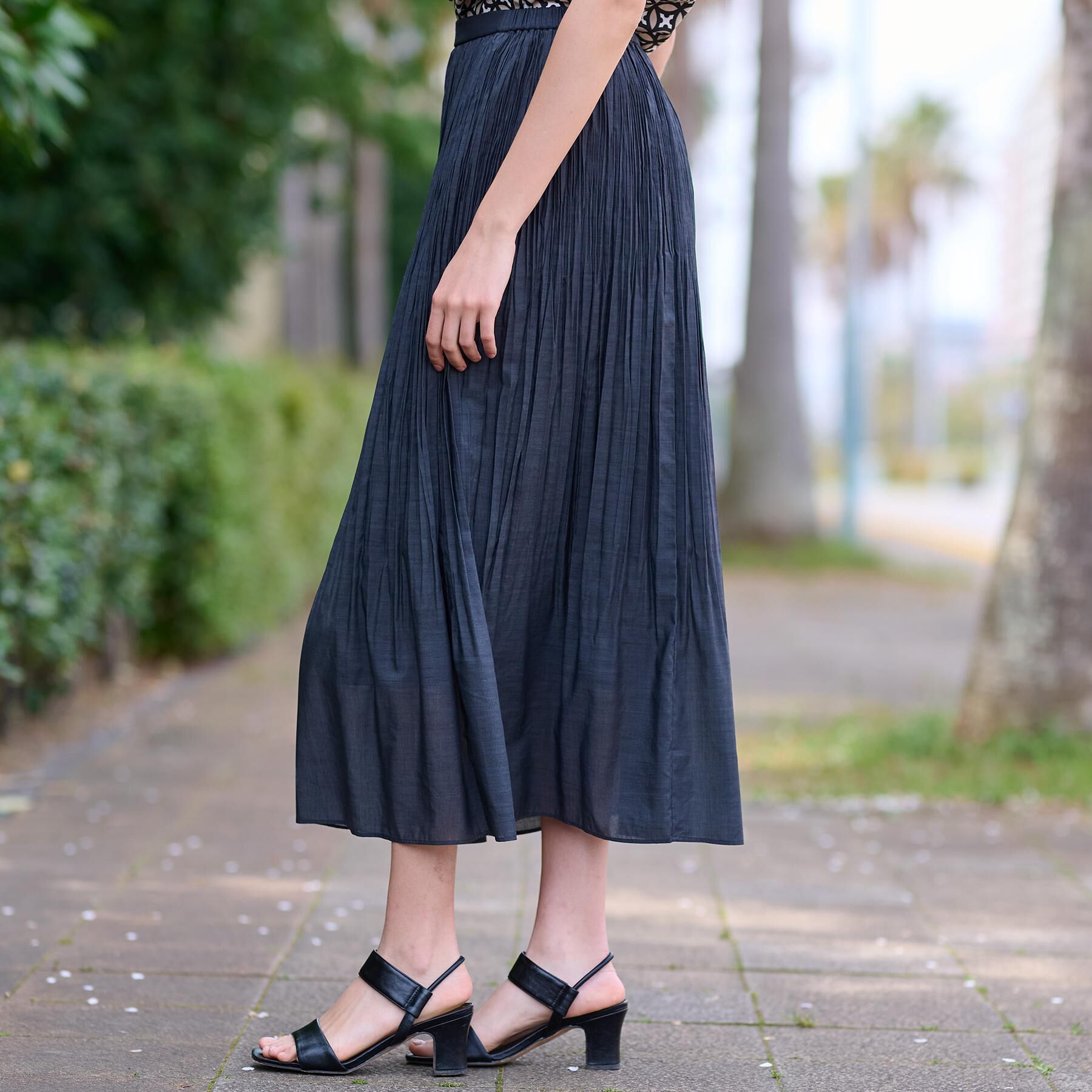 DRESSTERIOR「【ウエストゴム/ミディ丈】シアープリーツスカート」|スカート|