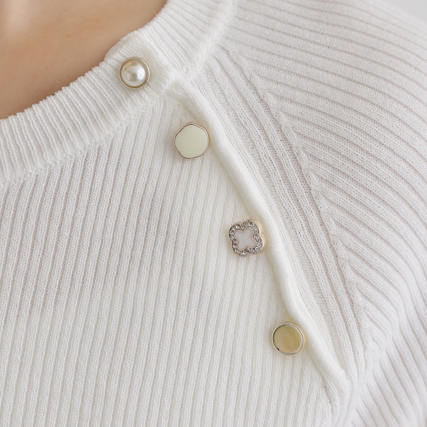 grove「【雑誌掲載】多釦ラグランリブ5分袖プルオーバー」|ニット・セーター|