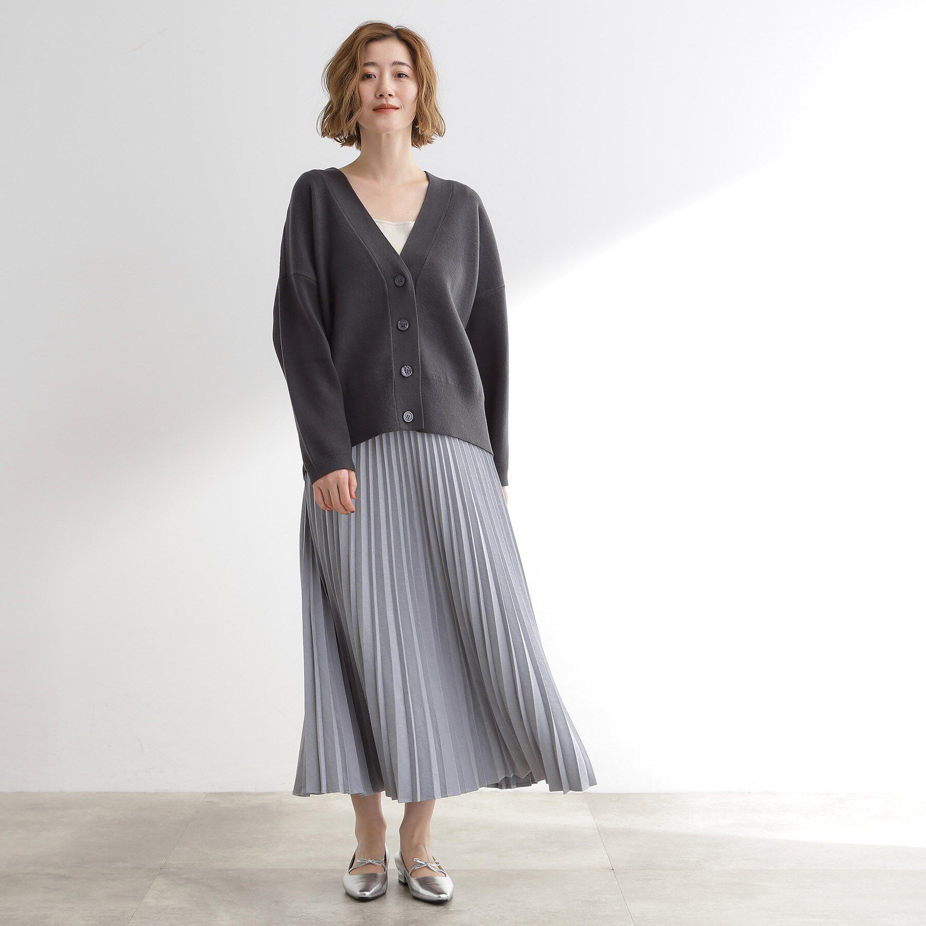 grove「すっきり見えて、やさしく揺れる。大人のスエードライクプリーツスカート」|スカート|