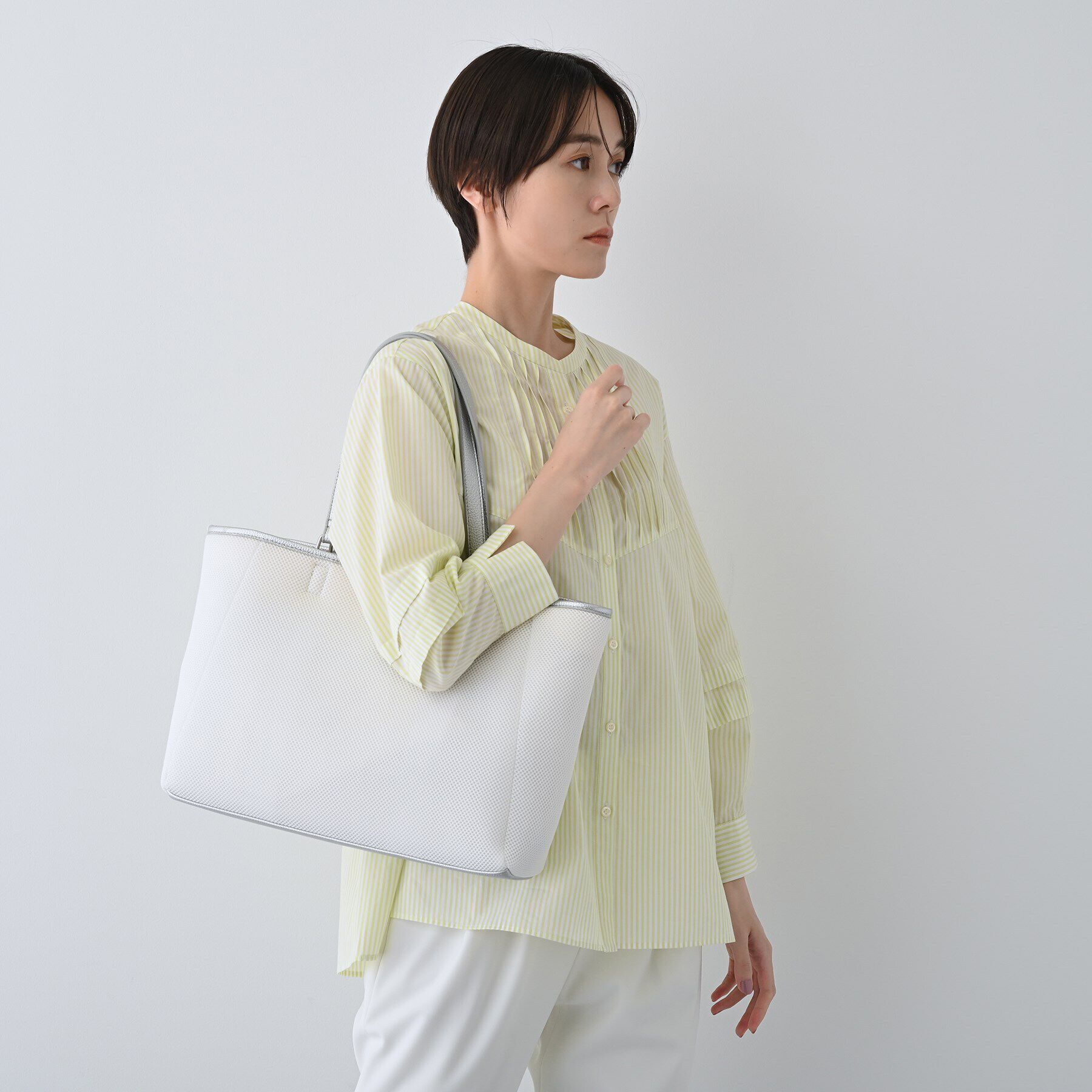 INDIVI「【A4収納可能／合皮】メッシュトートバッグ」|トートバッグ|